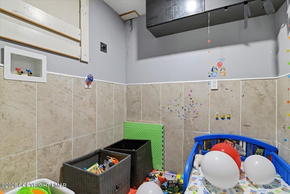 122 Cross Road Property Photo 27
