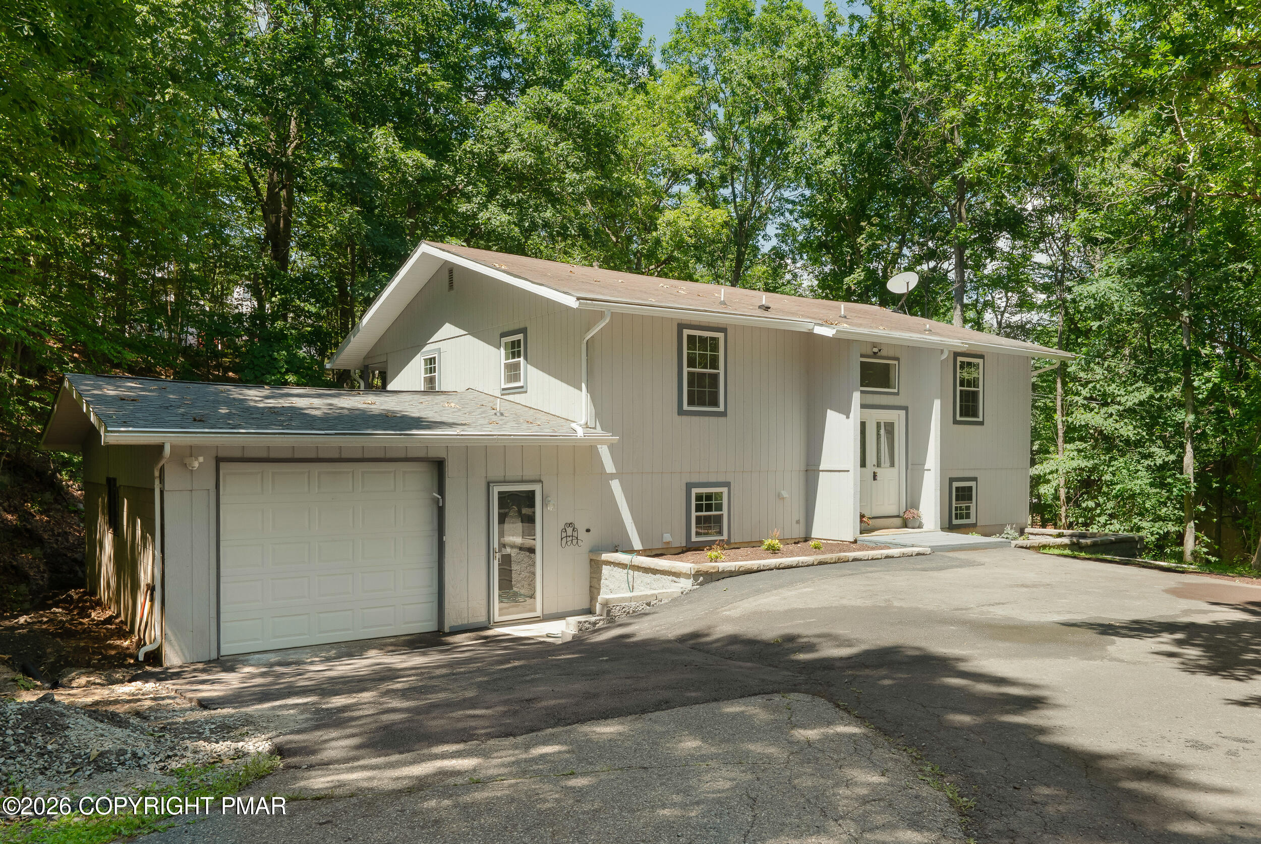 5966 Decker Road Property Photo 1
