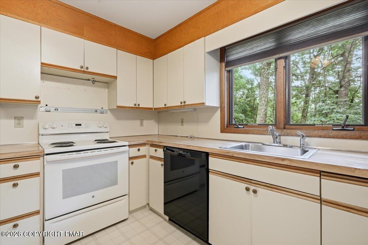 408 Longview Drive Property Photo 17