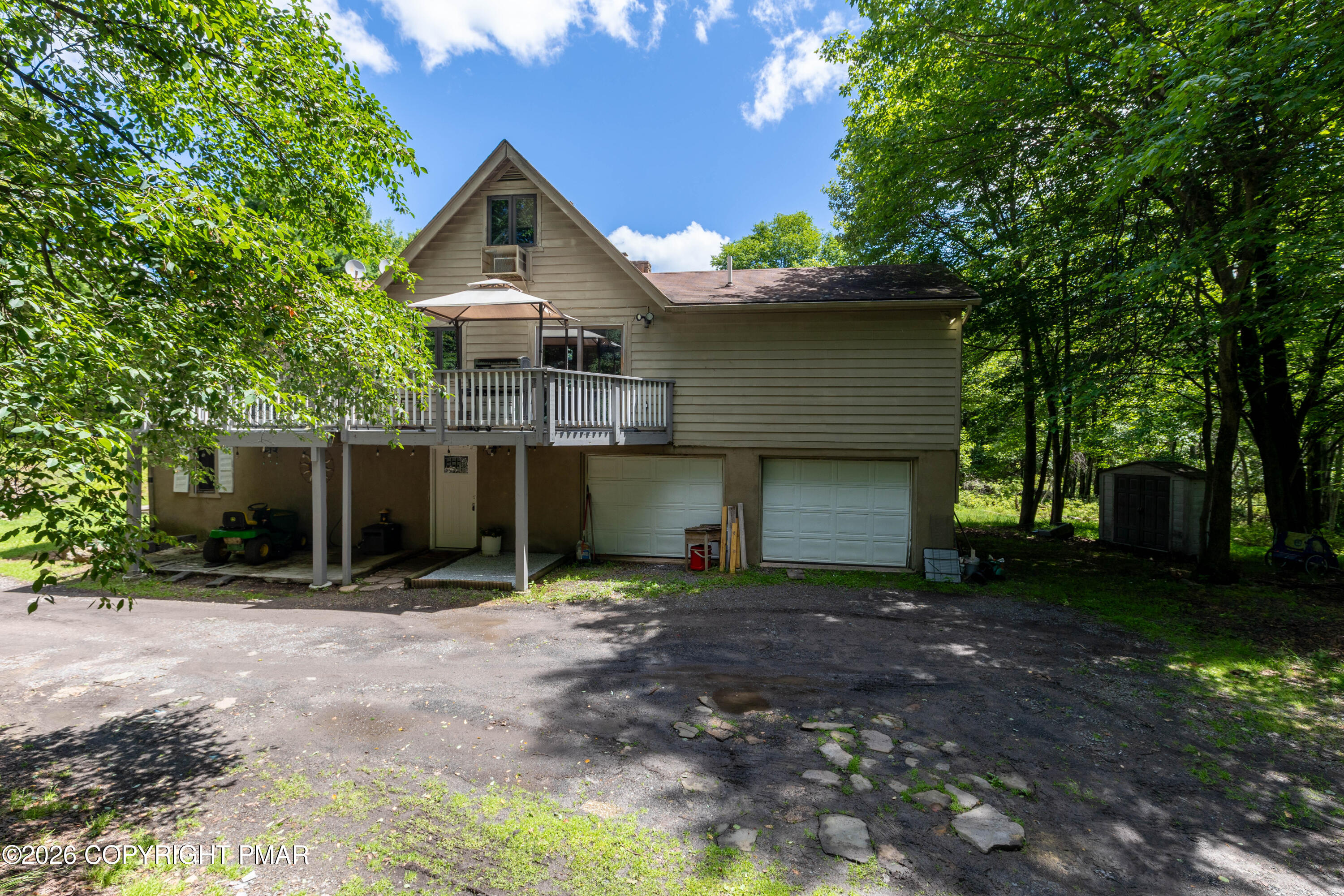 230 Ash Drive Property Photo 1