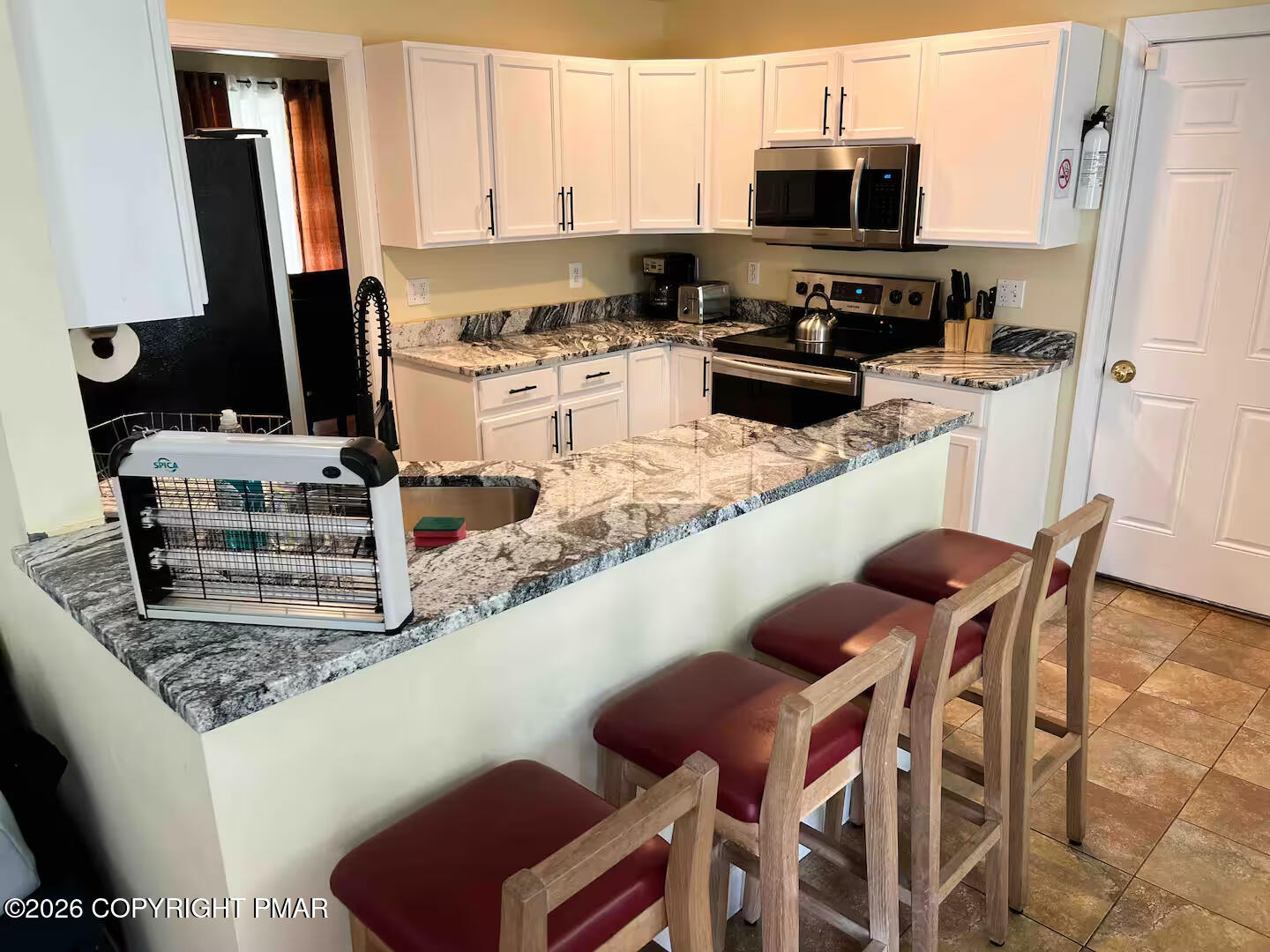 1033 Clover Road S Property Photo 7