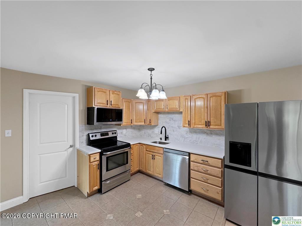 854 Lower Mountain Drive Property Photo 4