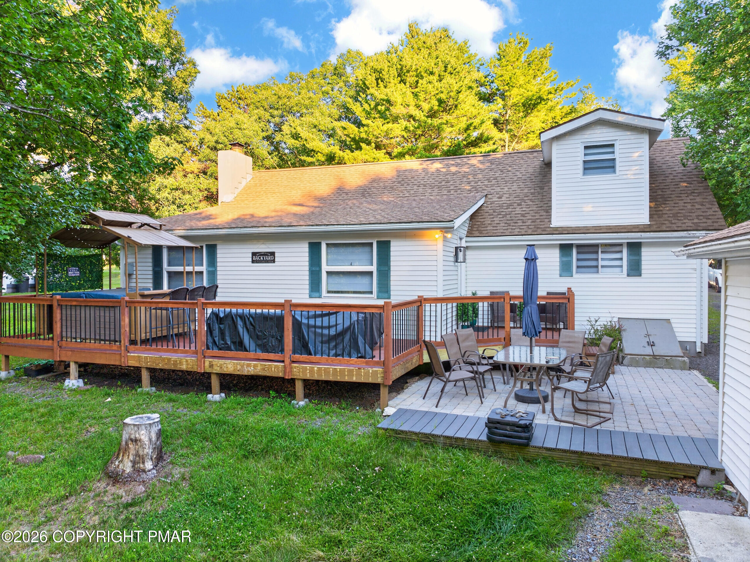 457 Mountain Road Property Photo 2