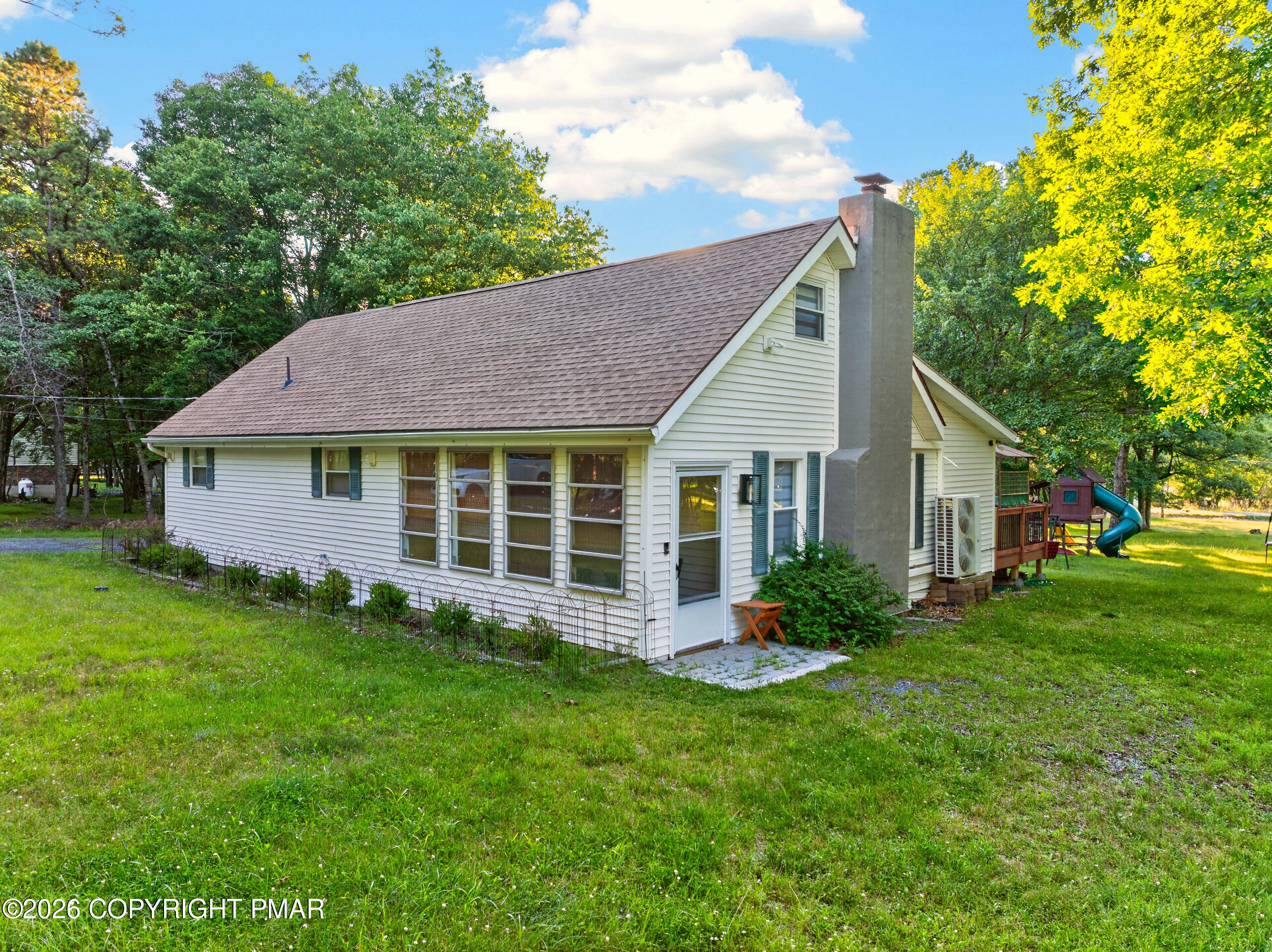 457 Mountain Road Property Photo 6