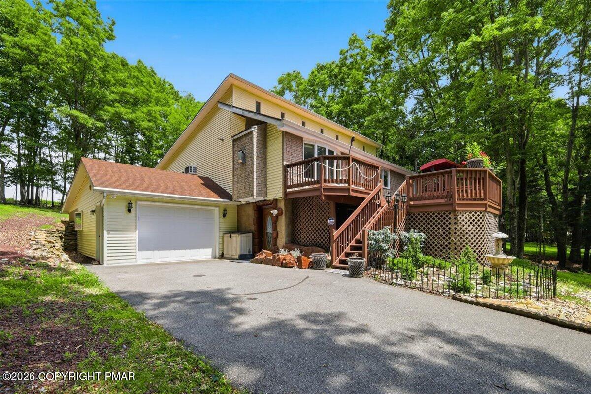 17 Basswood Court Property Photo 4
