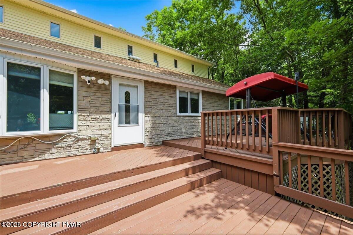 17 Basswood Court Property Photo 10