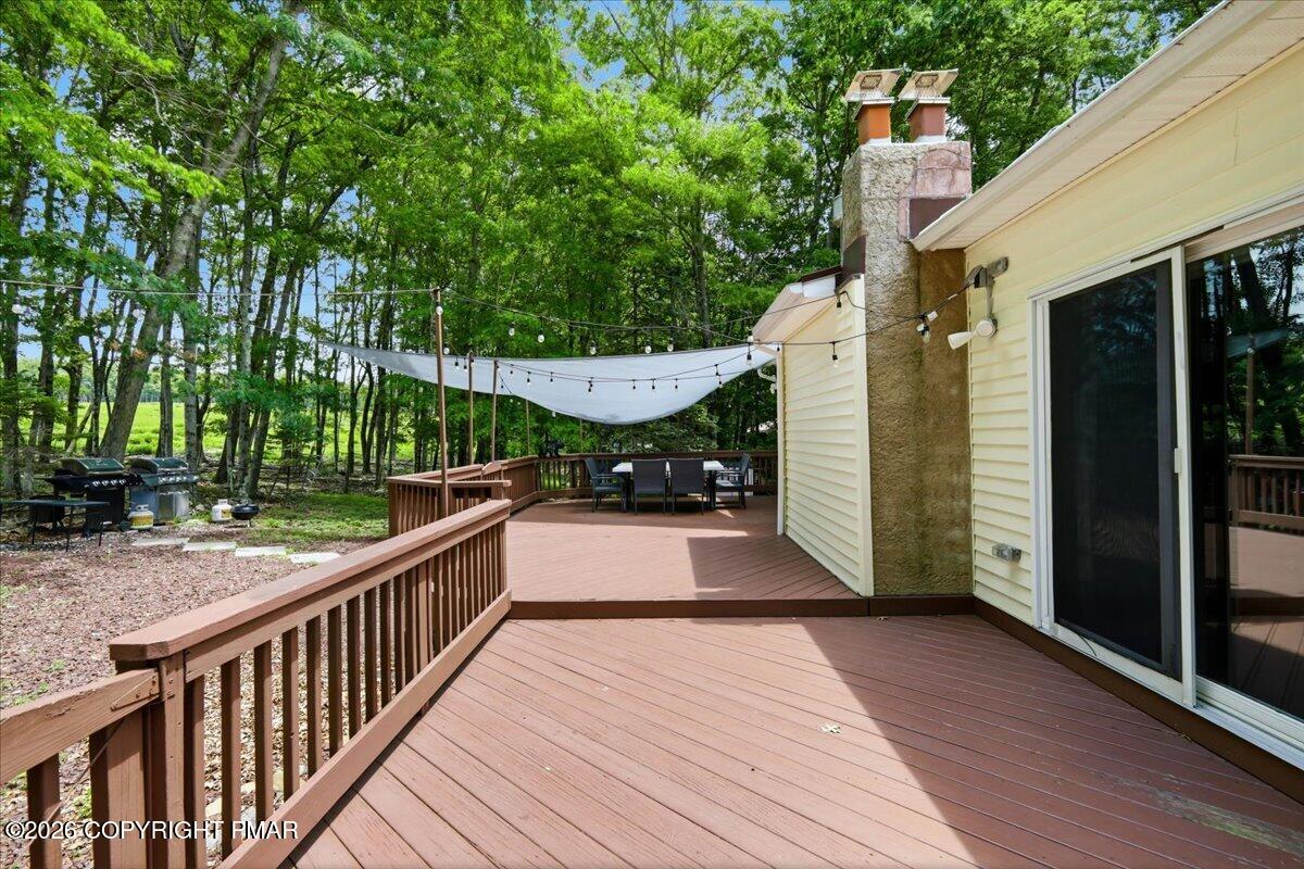 17 Basswood Court Property Photo 14