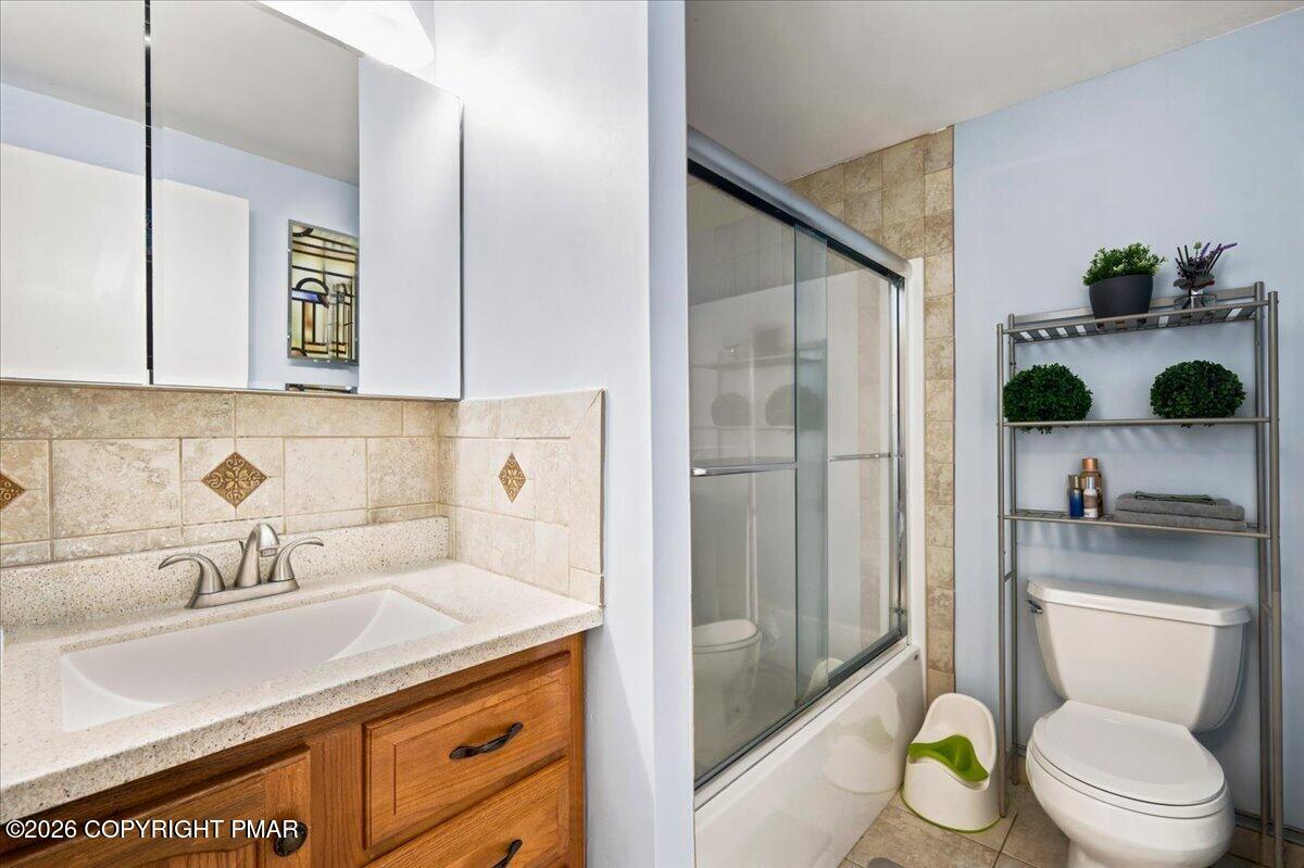 17 Basswood Court Property Photo 40