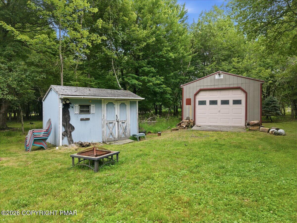 10 Lenape Trail Property Photo 12