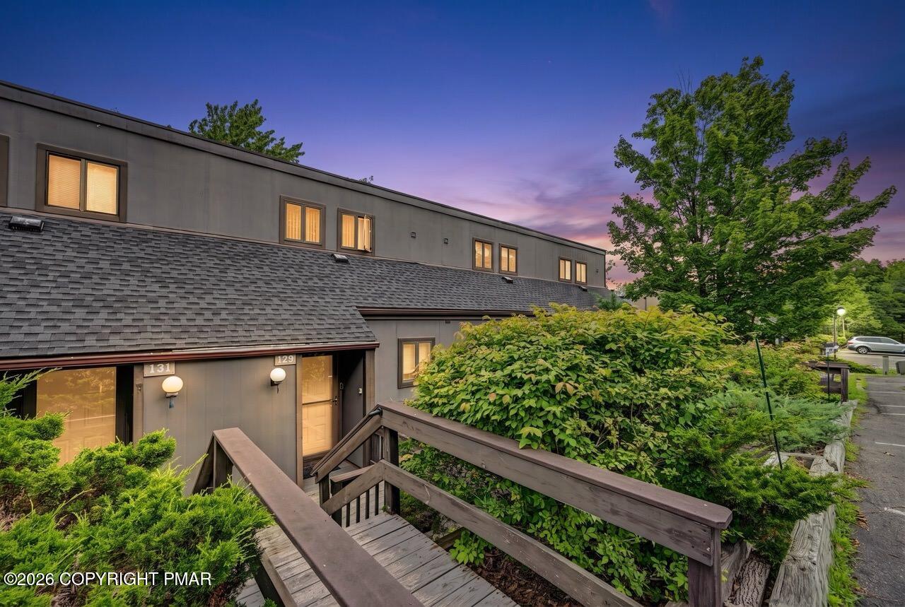 129 Cross Country Lane Property Photo 3