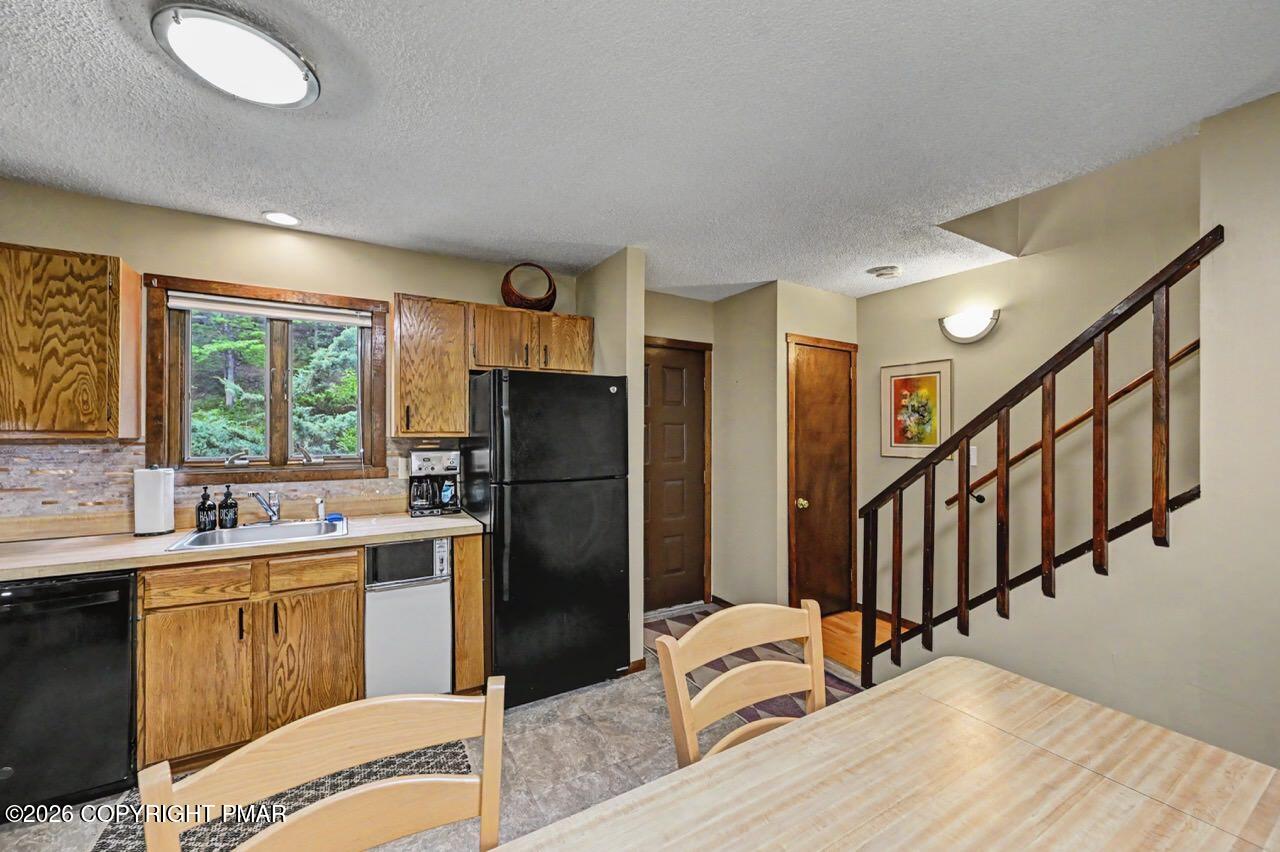 129 Cross Country Lane Property Photo 10