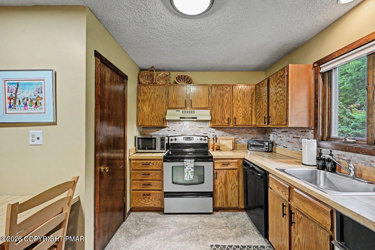 129 Cross Country Lane Property Photo 11