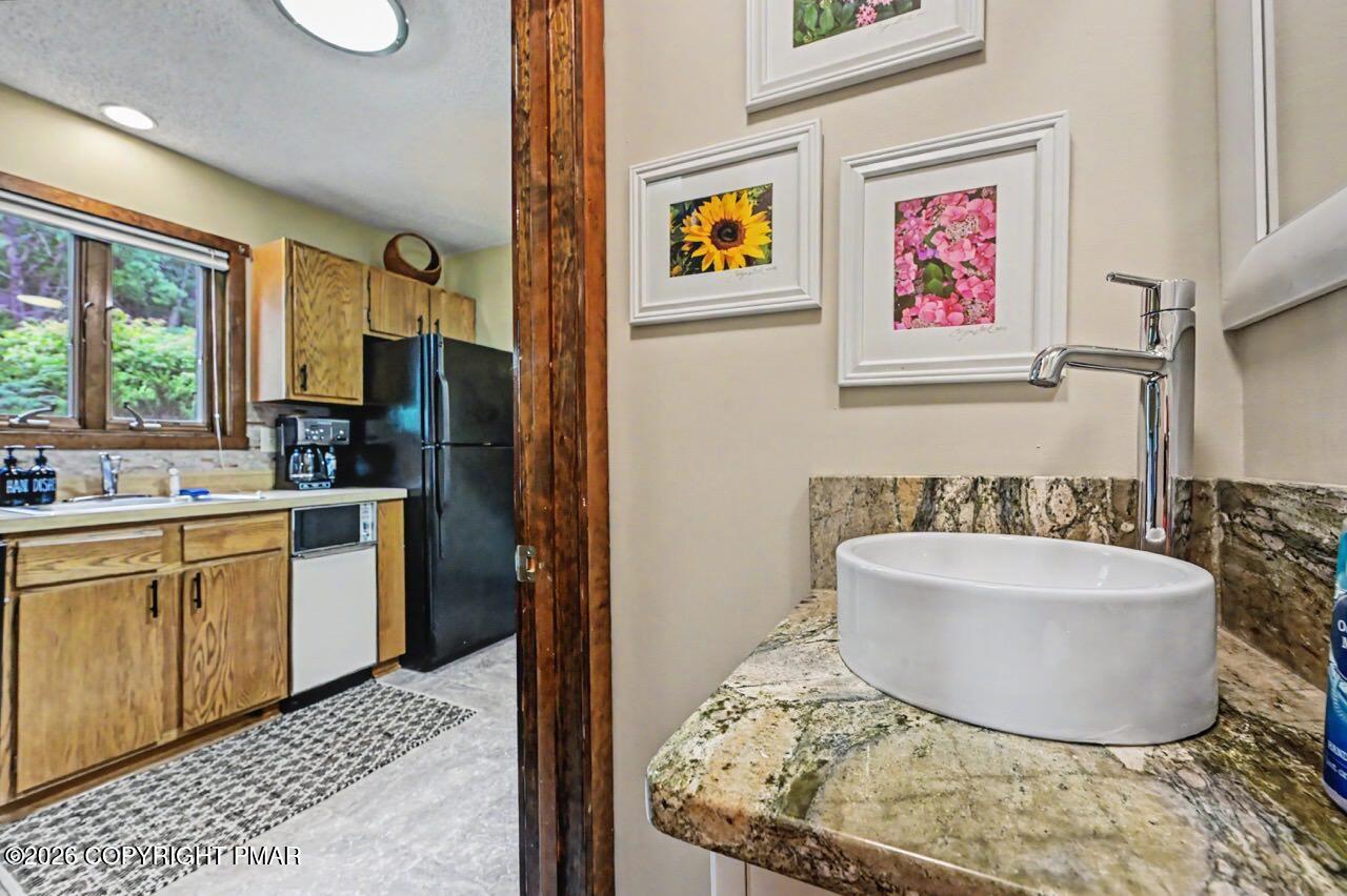 129 Cross Country Lane Property Photo 25