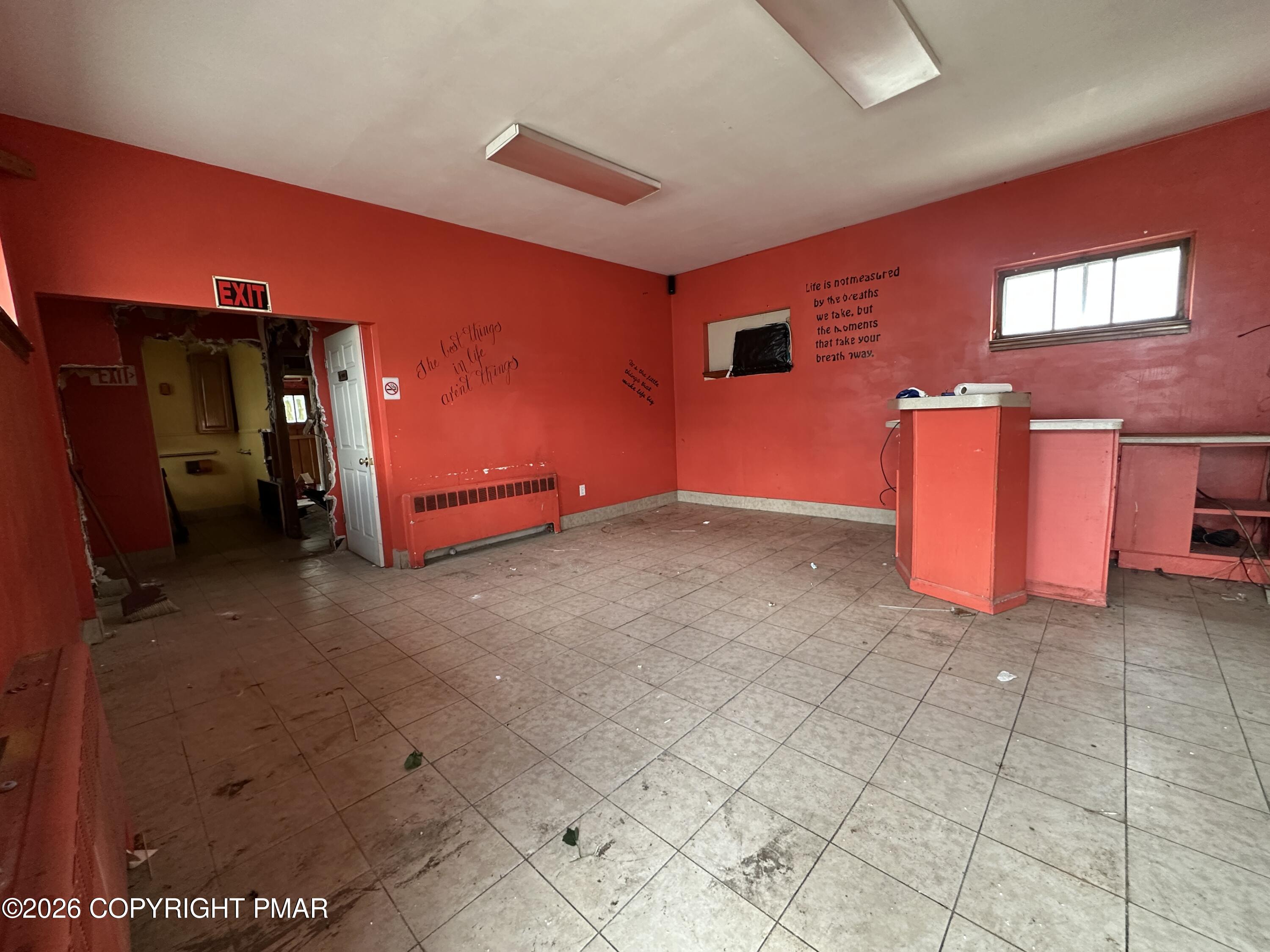 1 E Market Street Property Photo 5