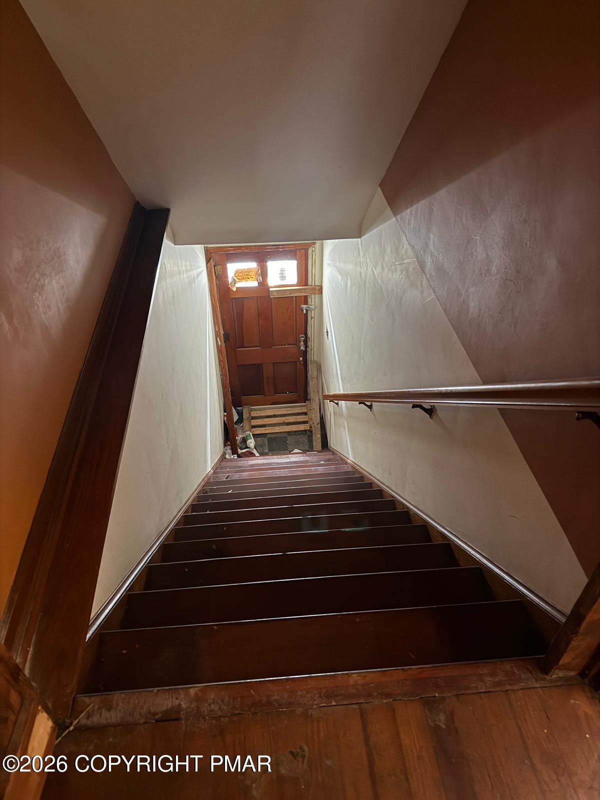 1 E Market Street Property Photo 17
