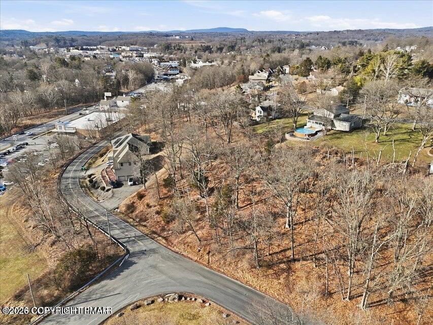 520 Edgemont Road Property Photo 9