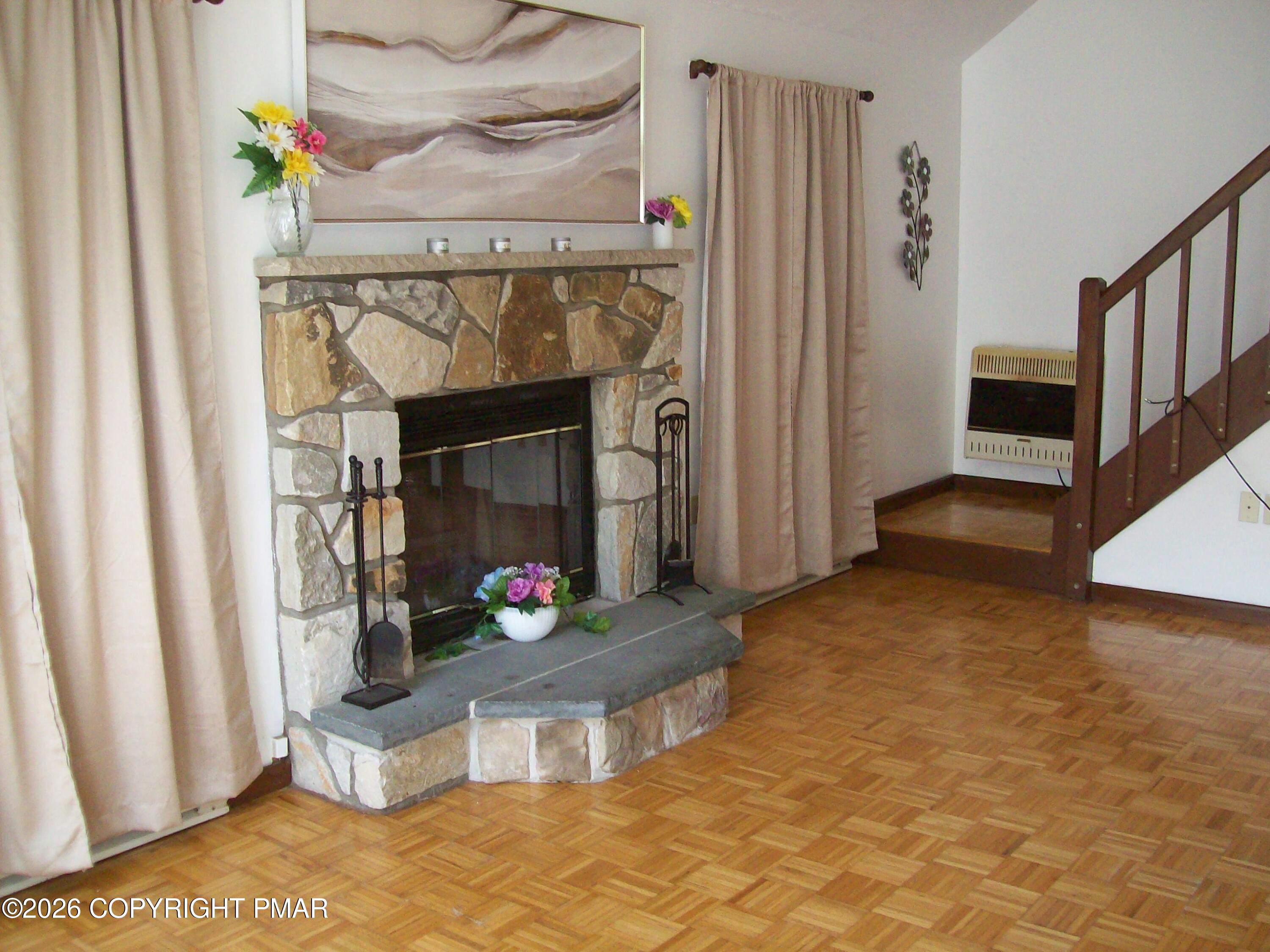 324 Whippoorwill Drive Property Photo 5
