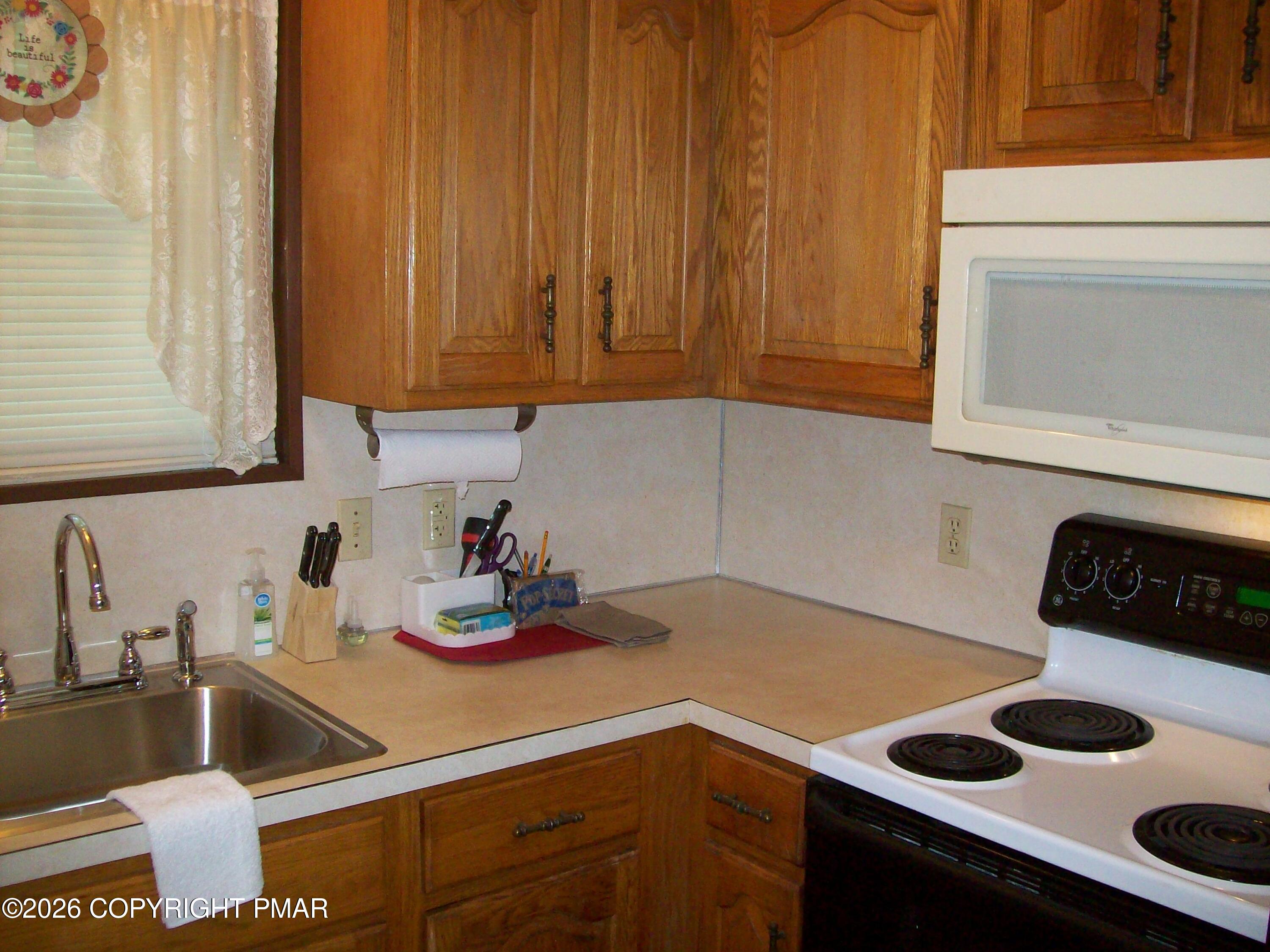 324 Whippoorwill Drive Property Photo 12