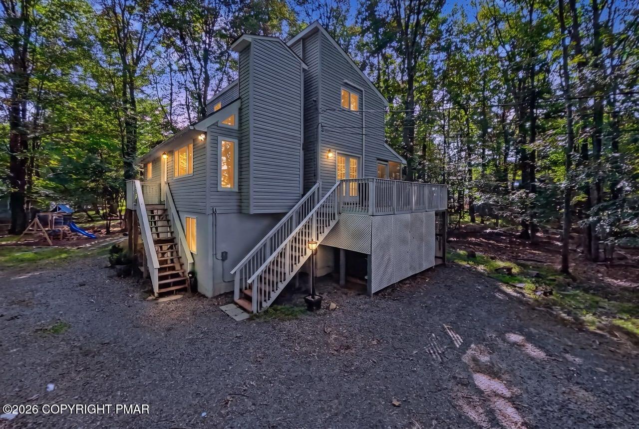 5145 Hummingbird Drive Property Photo 1