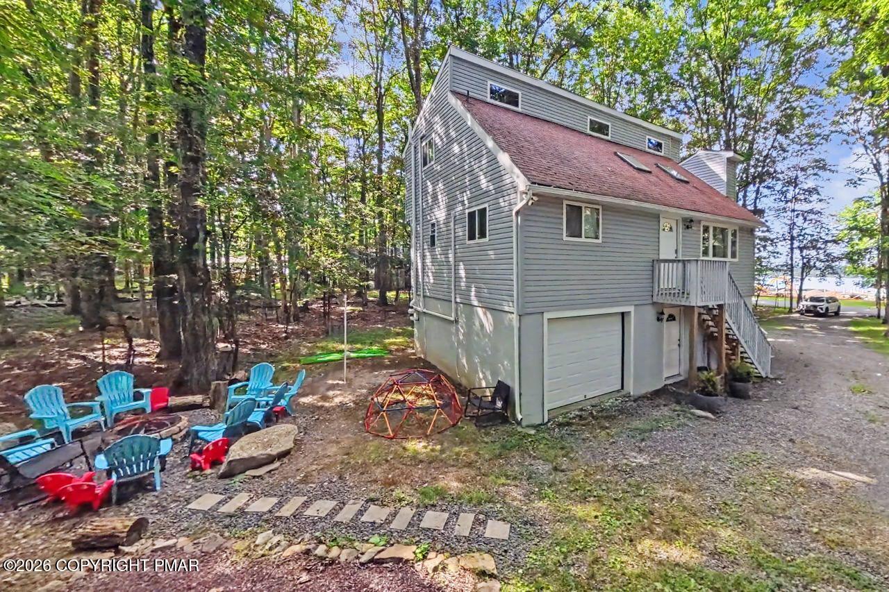 5145 Hummingbird Drive Property Photo 2