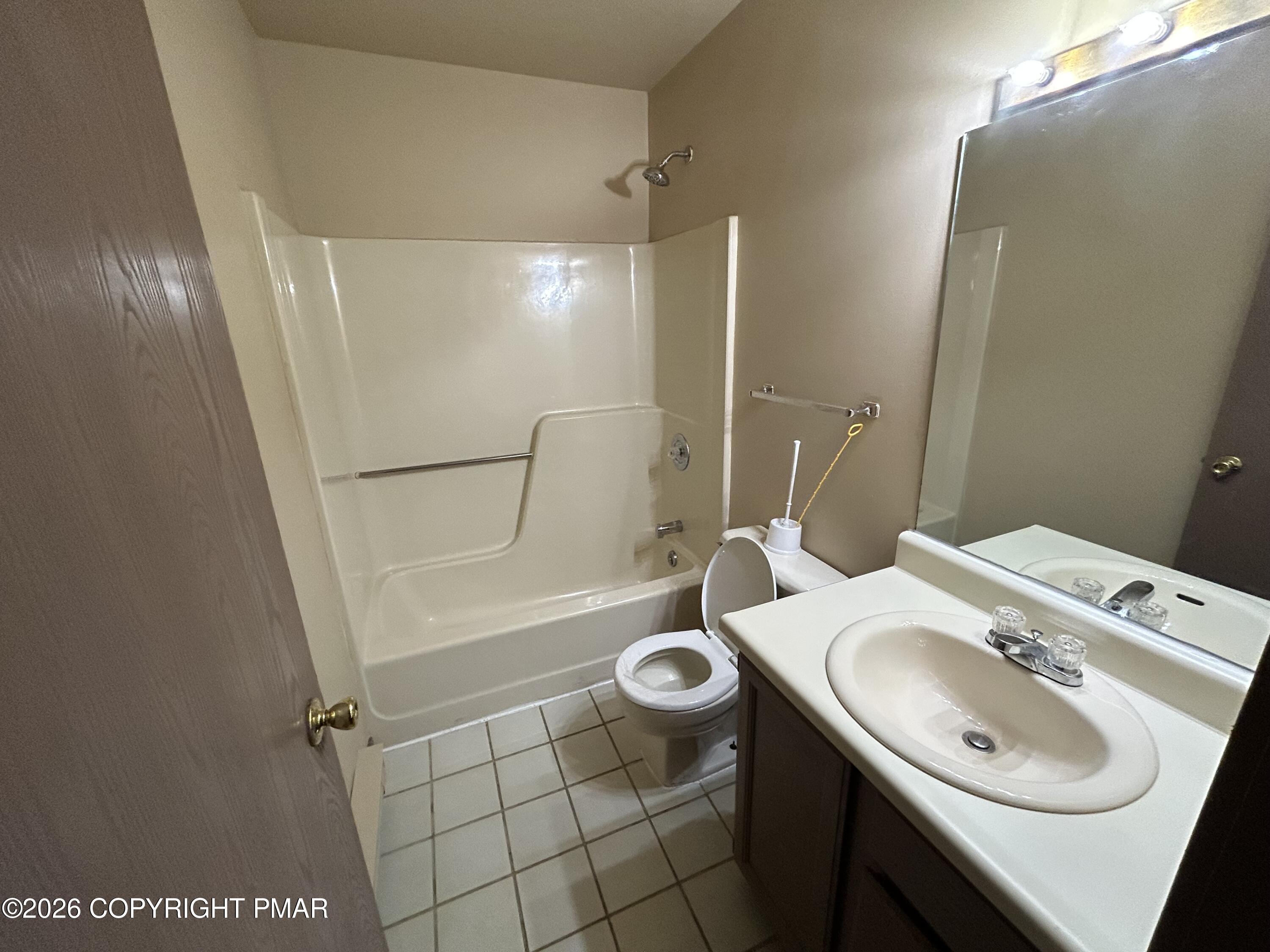 234 Sedburgh Court Property Photo 6