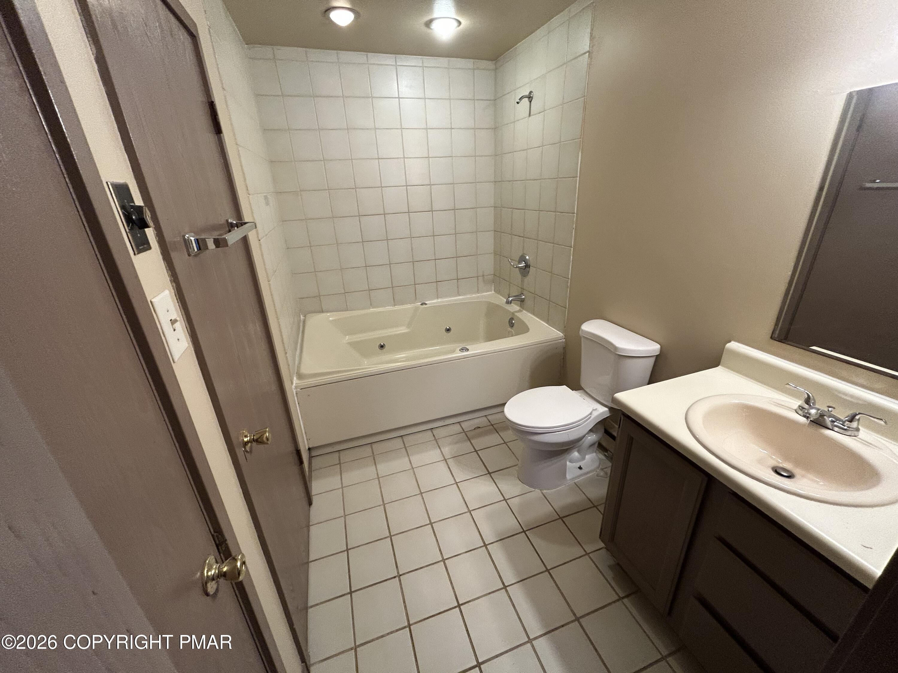 234 Sedburgh Court Property Photo 10