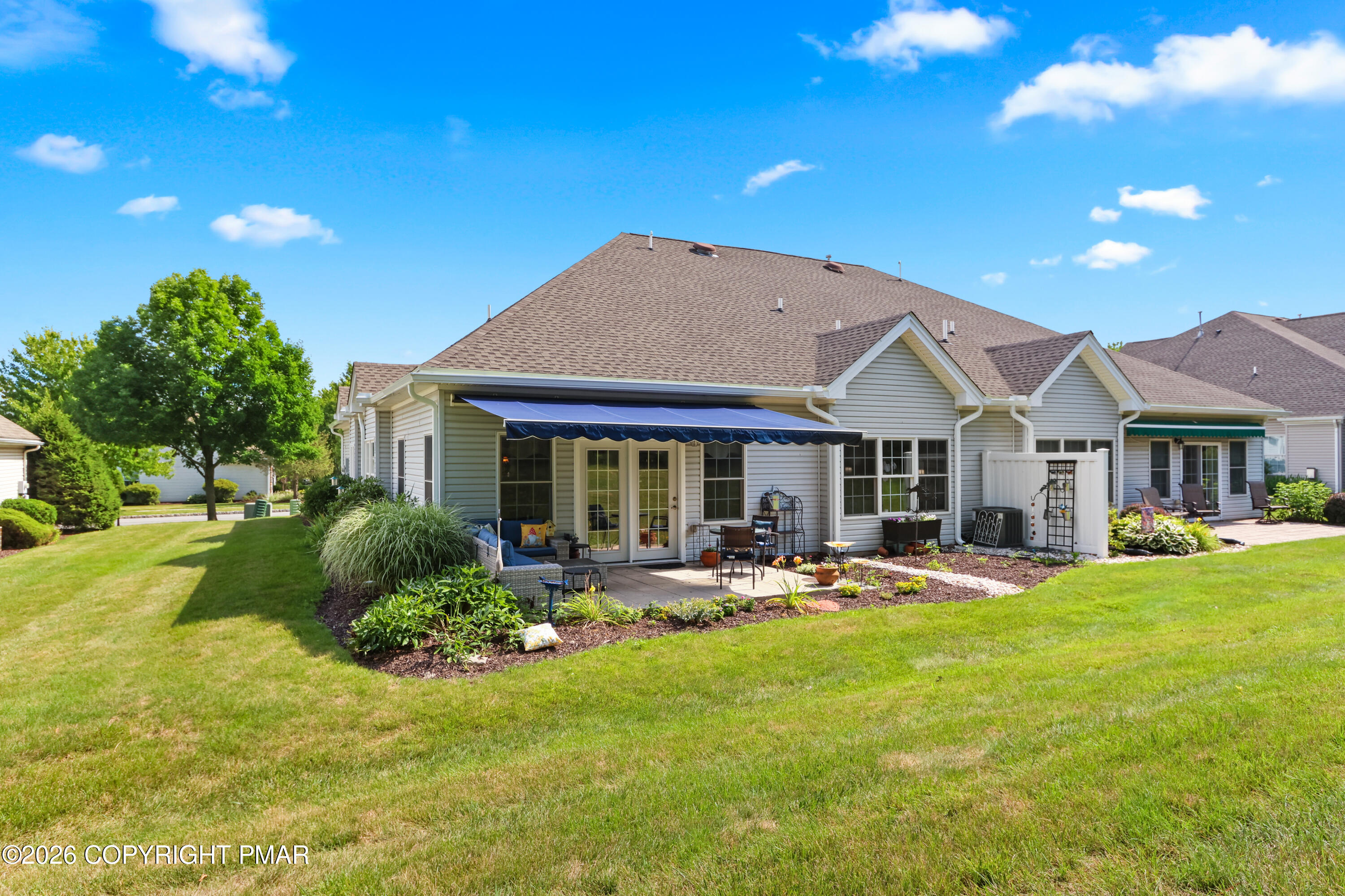 46 Glenmoor Circle N Property Photo 2