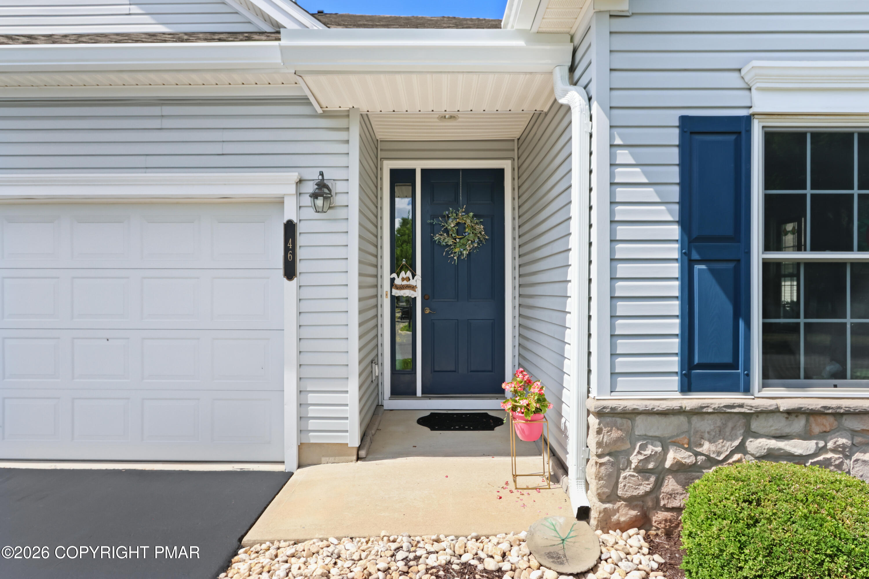 46 Glenmoor Circle N Property Photo 4