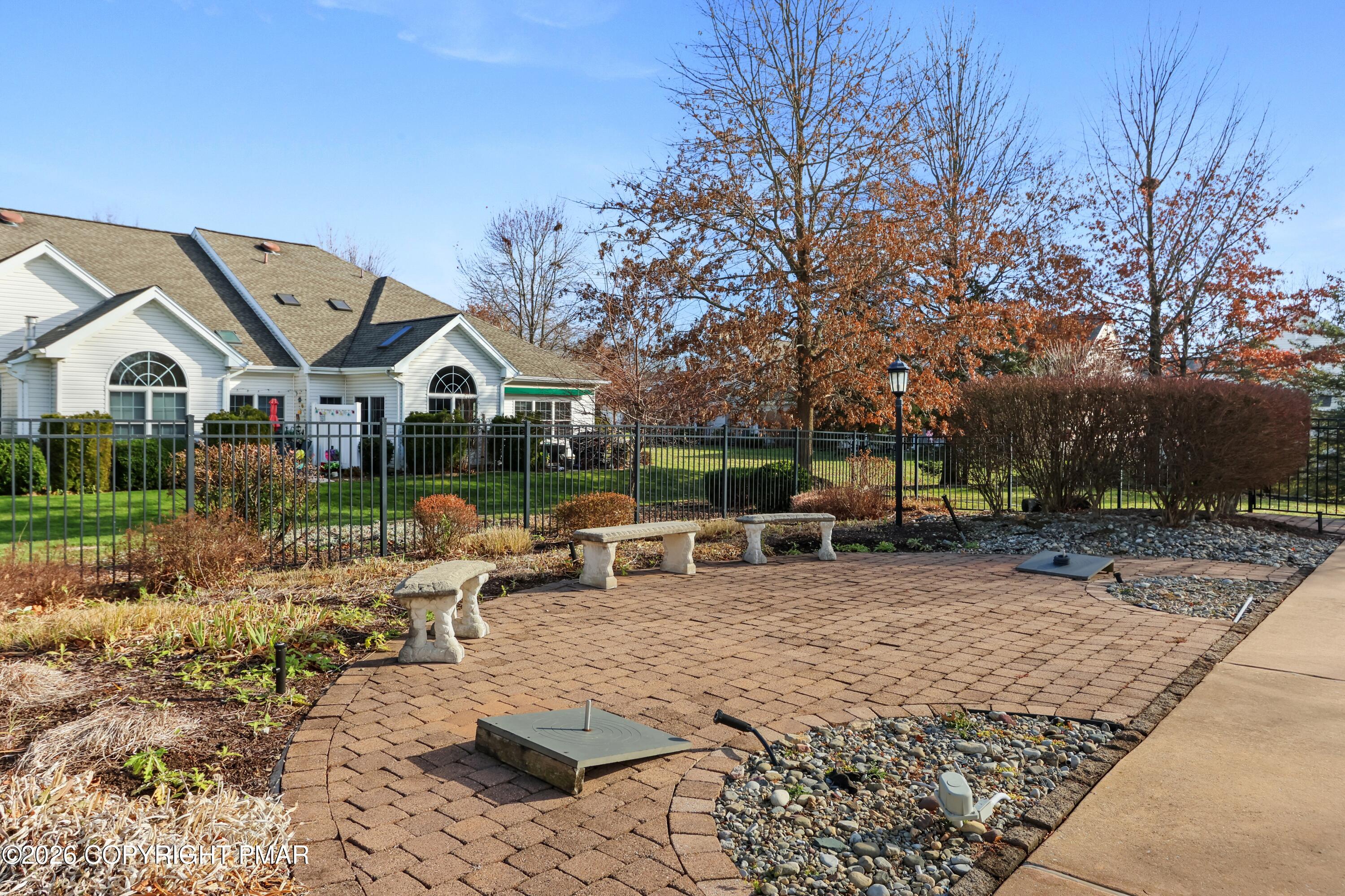 46 Glenmoor Circle N Property Photo 41