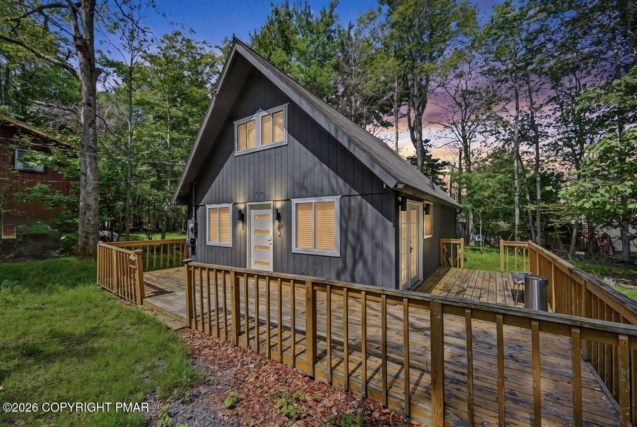 1717 Rolling Hills Drive Property Photo 1