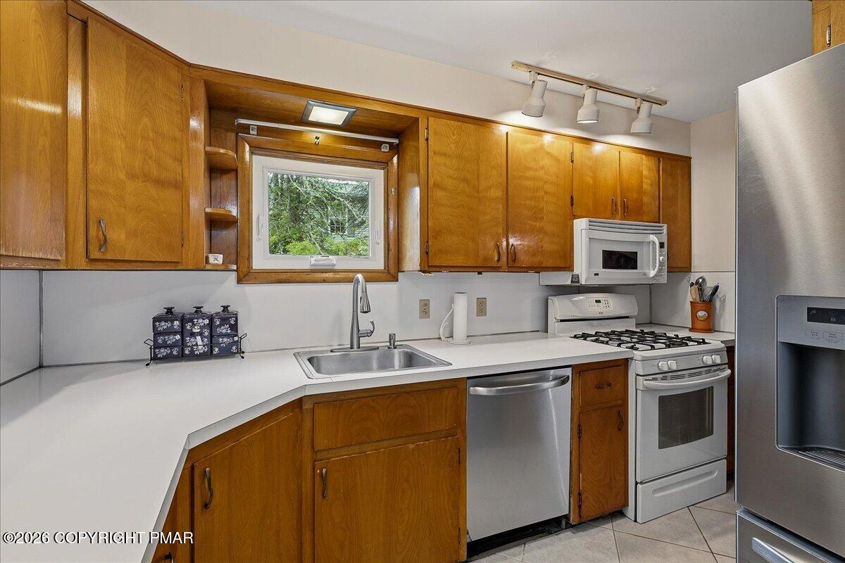 310 Albert Road Property Photo 13