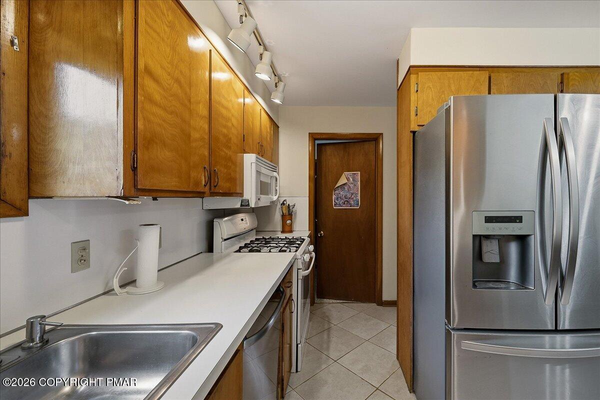 310 Albert Road Property Photo 16