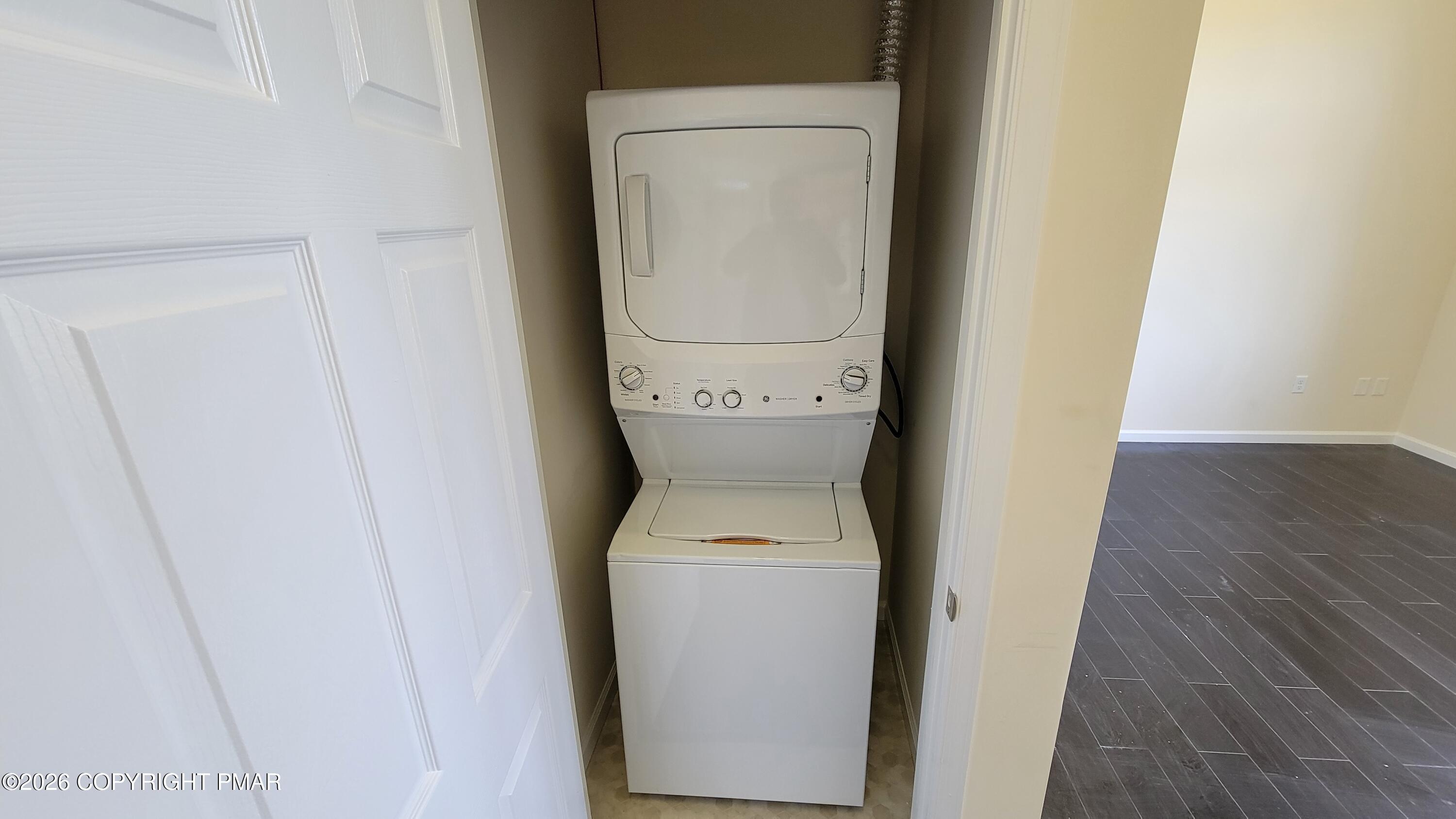 115 Imperial Drive 101 Property Photo 20