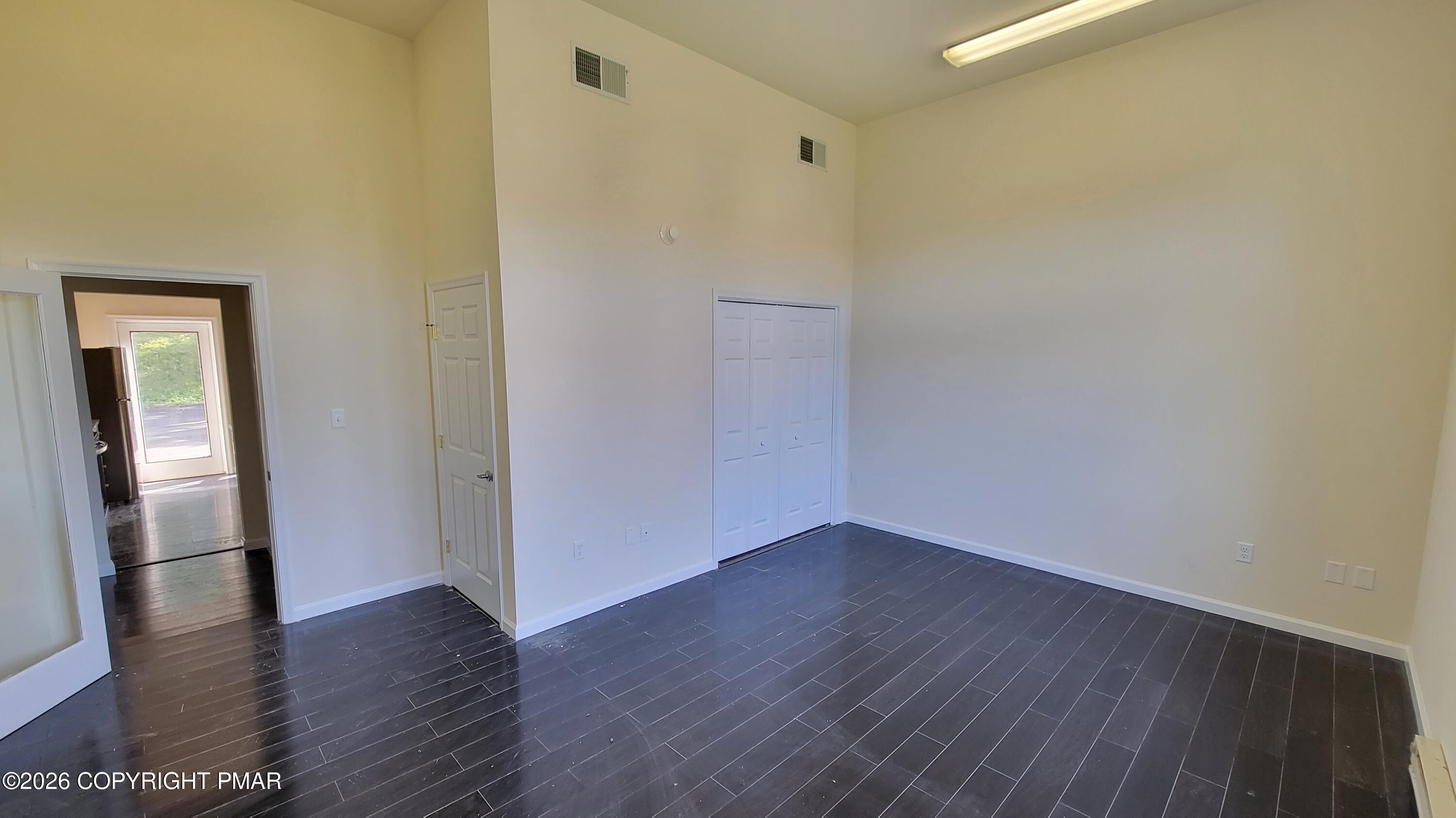115 Imperial Drive 101 Property Photo 21