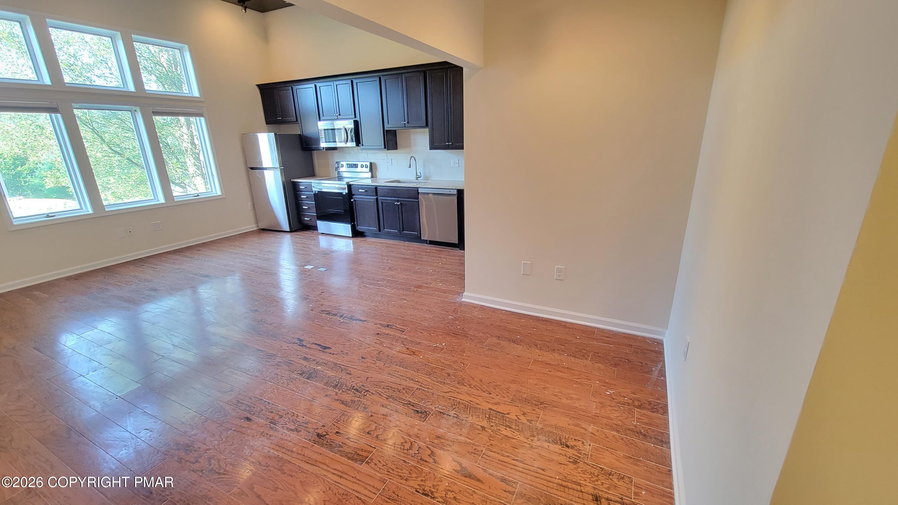 115 Imperial Drive 101 Property Photo 28