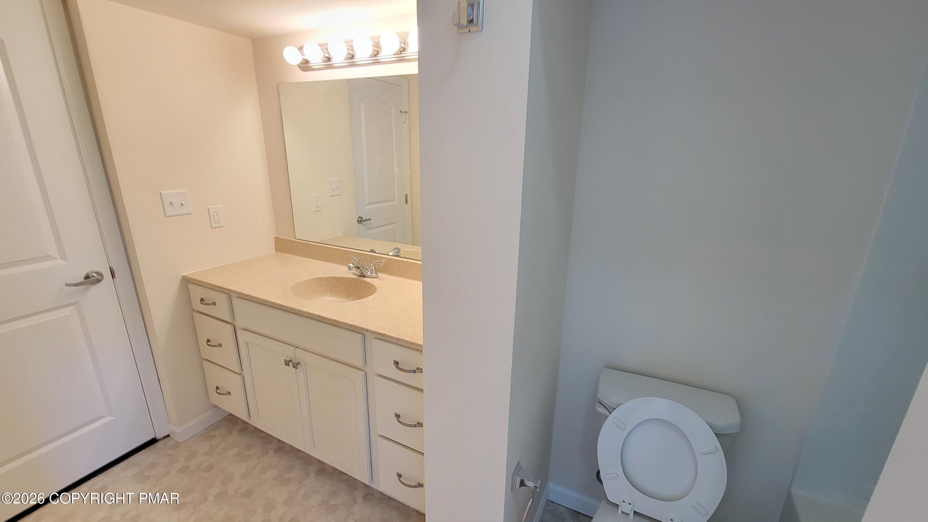 115 Imperial Drive 101 Property Photo 44