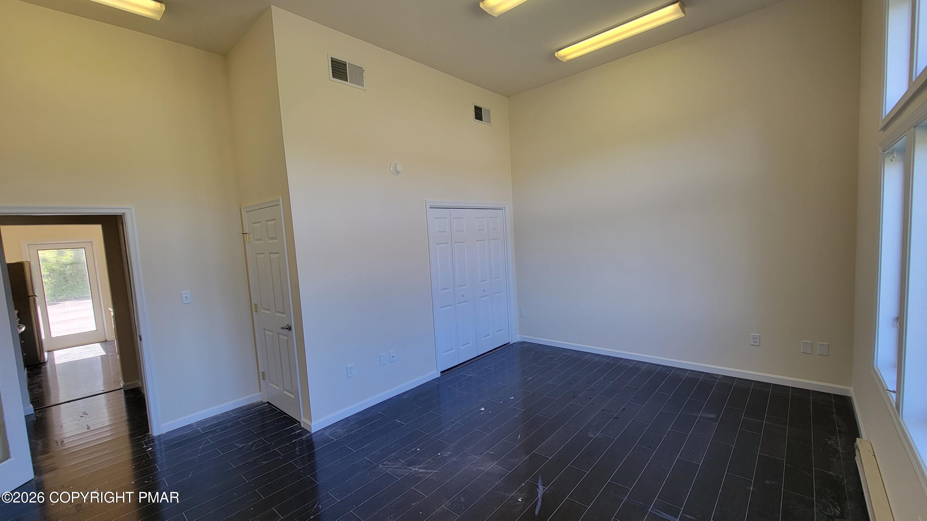 115 Imperial Drive 101 Property Photo 20