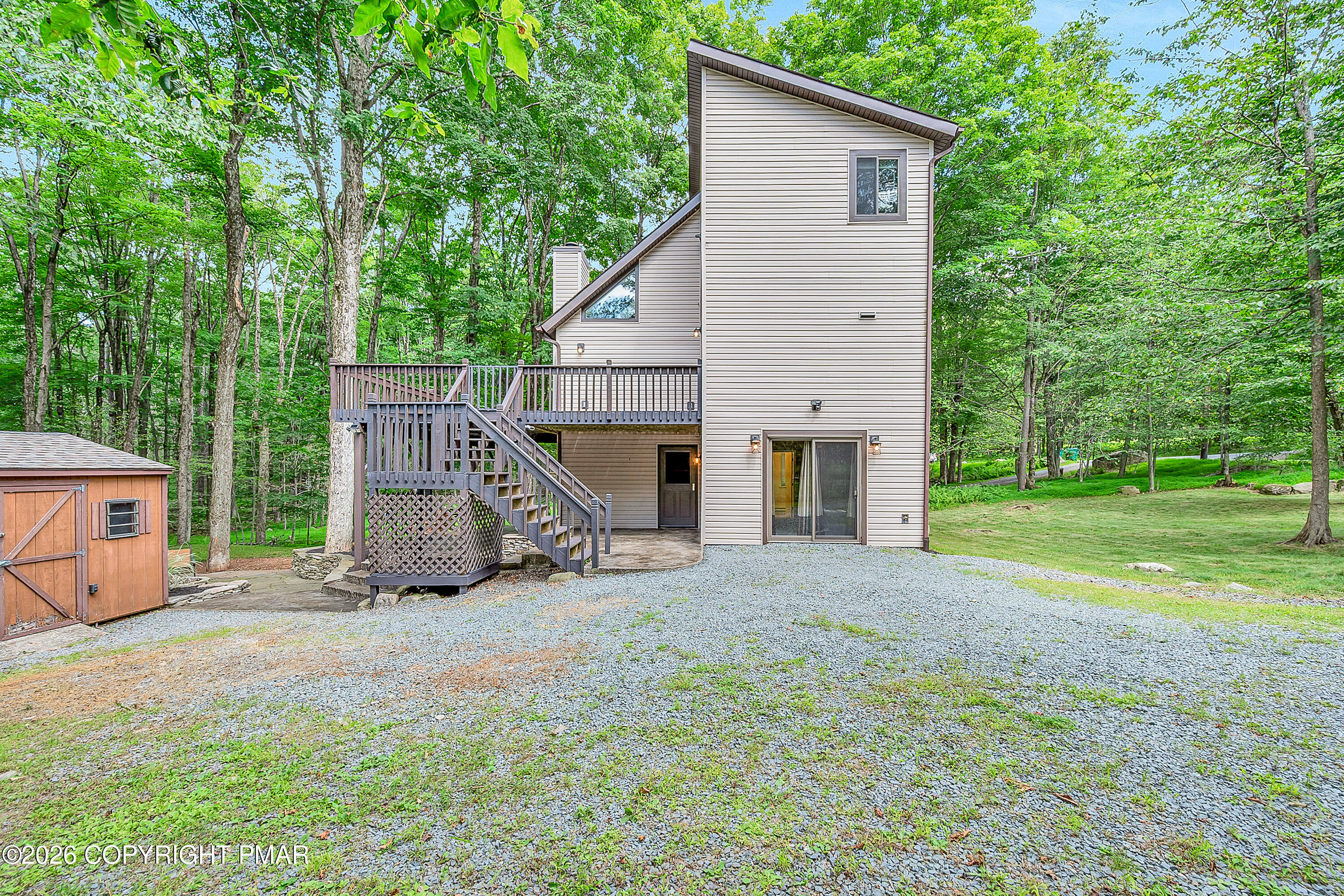 143 Buck Hill Property Photo 3