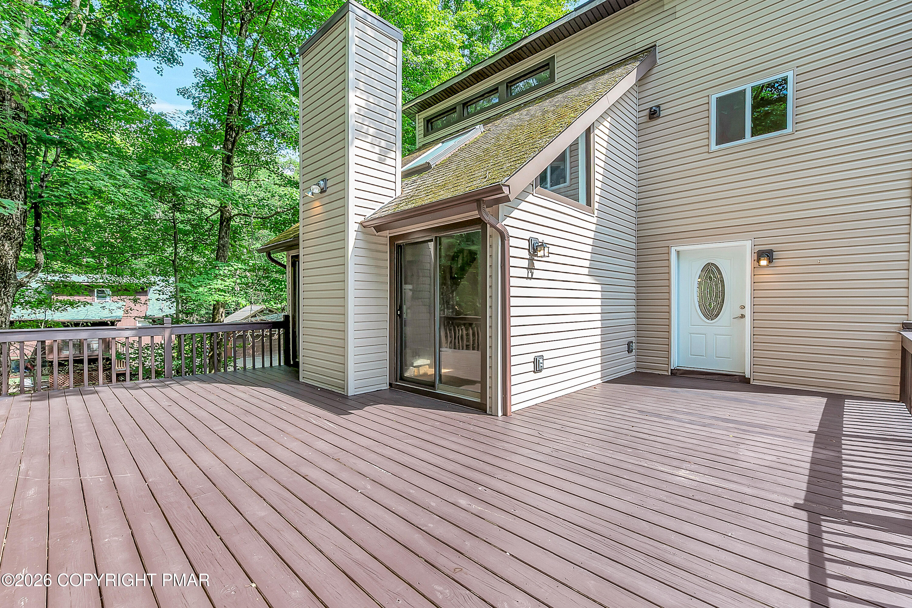 143 Buck Hill Property Photo 11