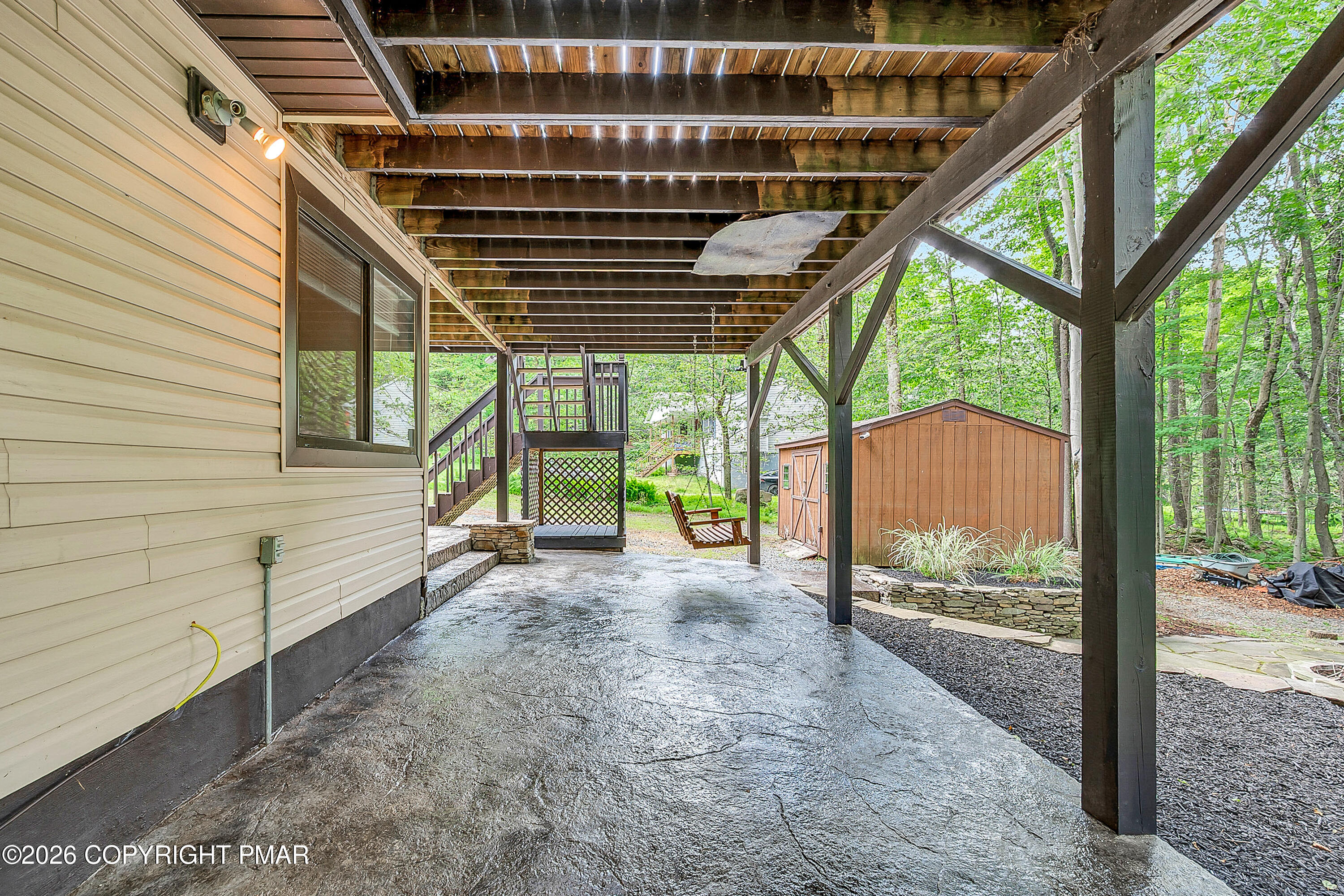 143 Buck Hill Property Photo 18