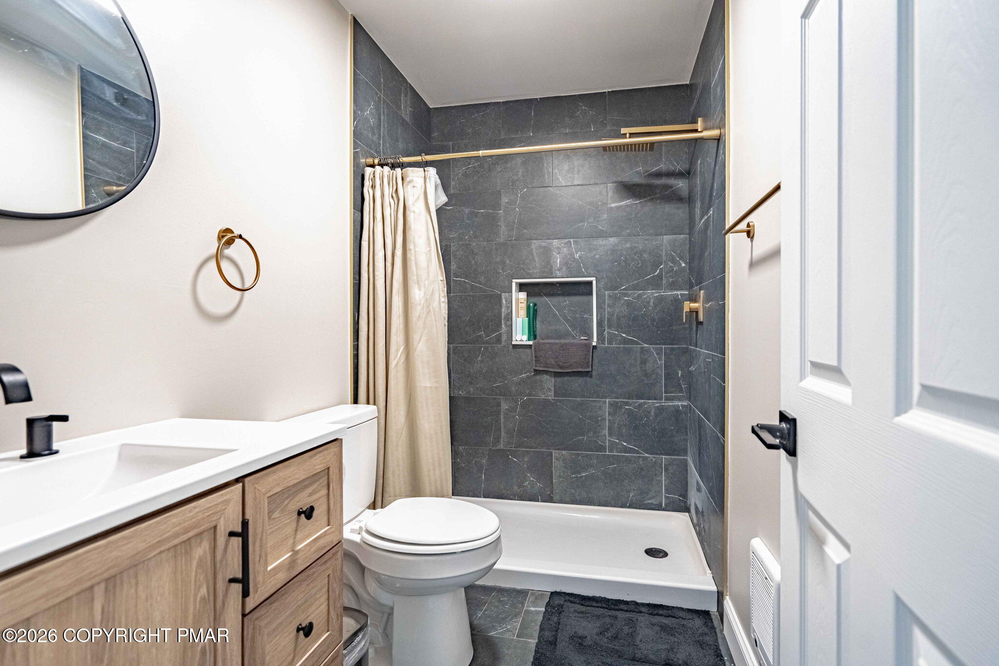 3279 Beech Ridge Drive Property Photo 13