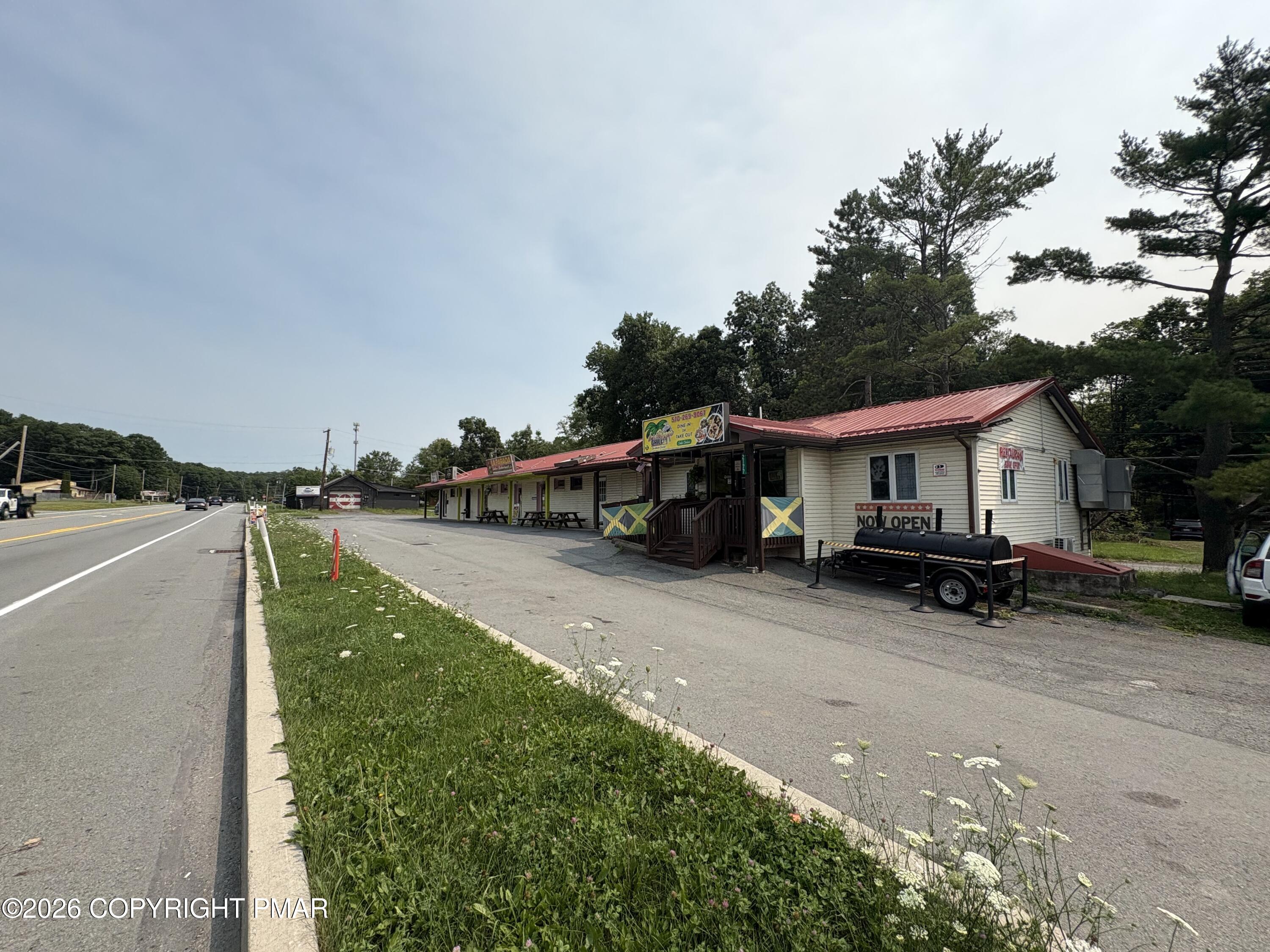 2185 Route 611 100 Property Photo 1