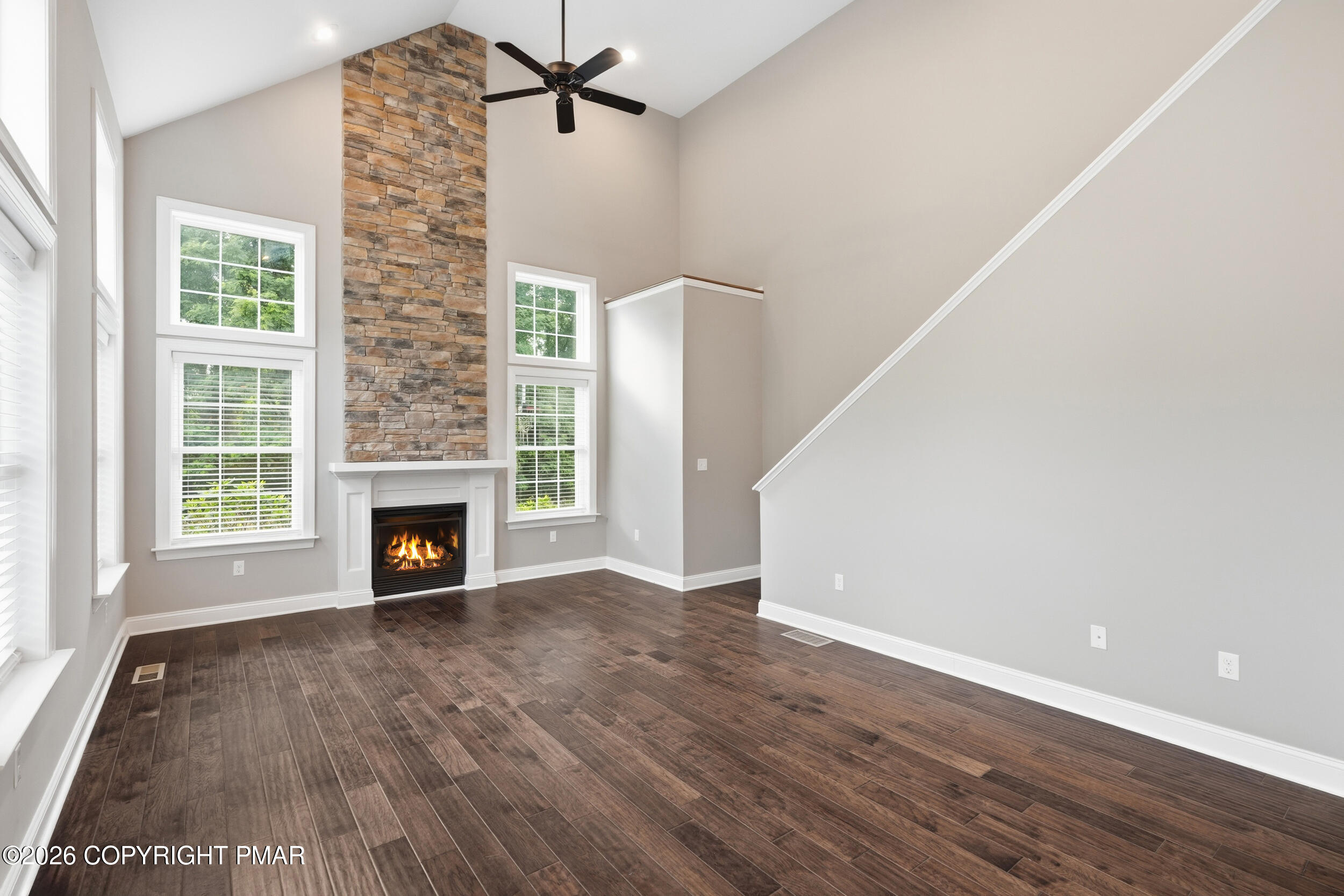 55 Island Court Property Photo 12