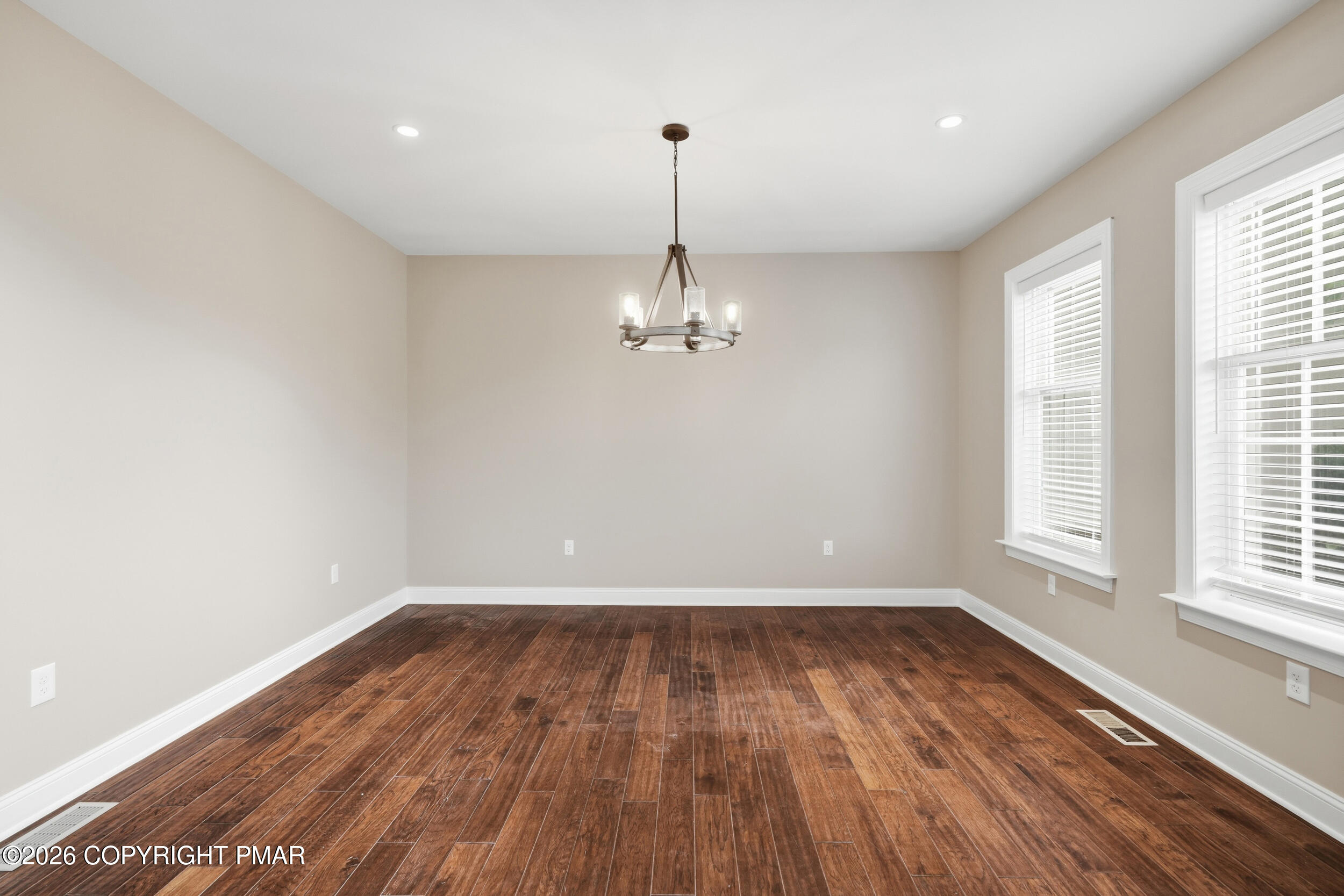 55 Island Court Property Photo 29