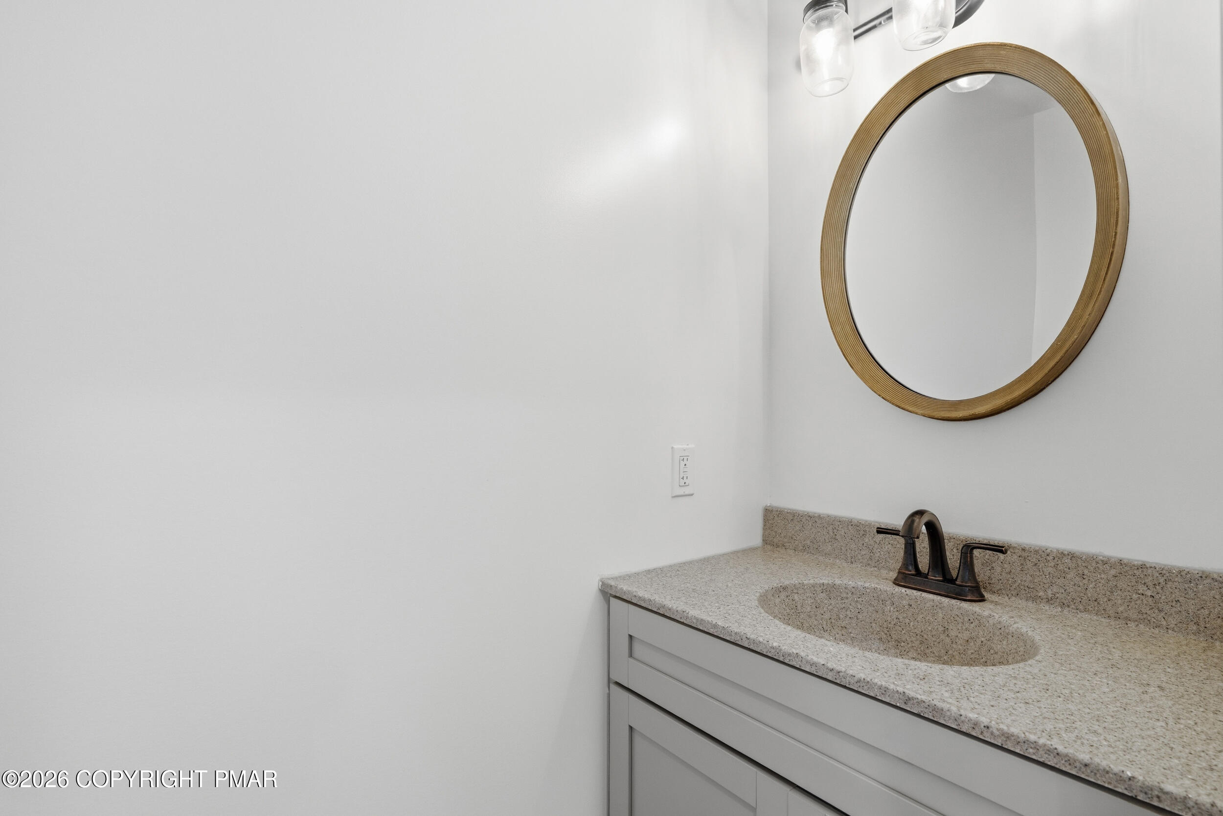 55 Island Court Property Photo 35