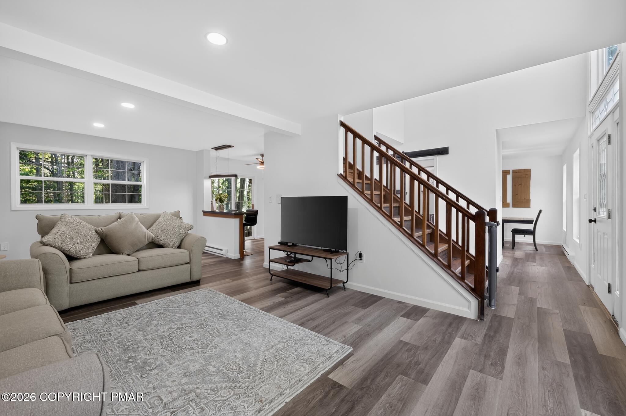 9186 Buttonwood Court Property Photo 2