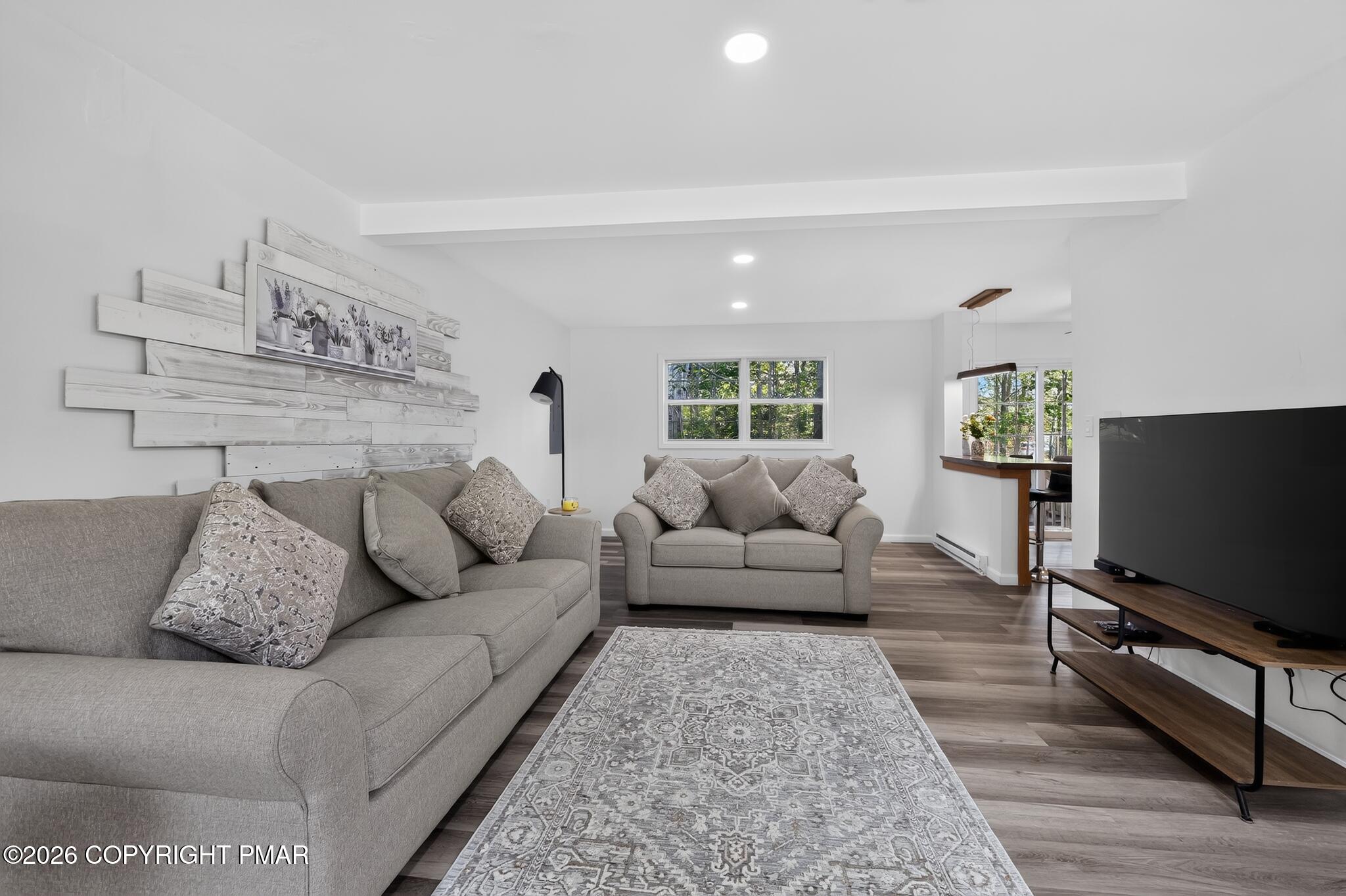 9186 Buttonwood Court Property Photo 7
