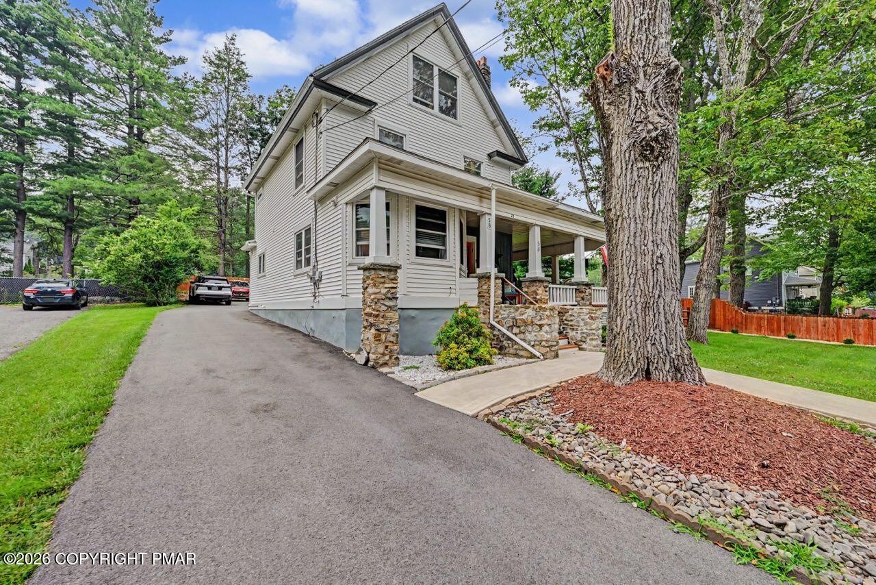 58 Fairview Avenue Property Photo 3