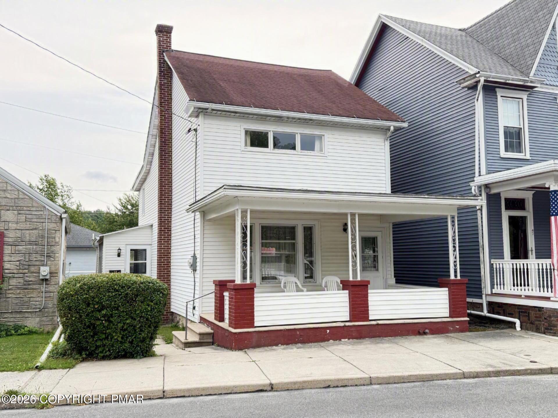 45 W Holland Street Property Photo 1