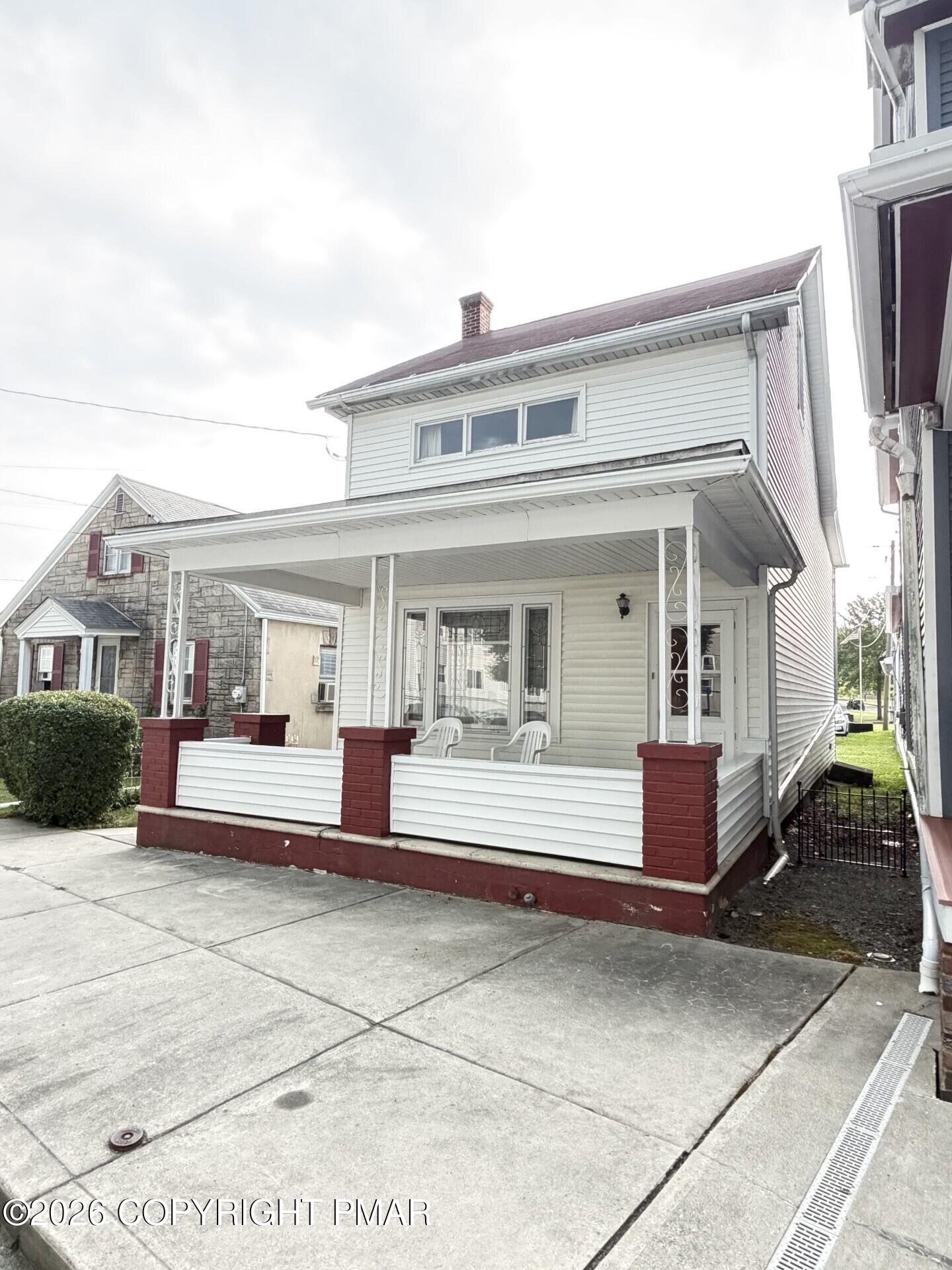 45 W Holland Street Property Photo 2